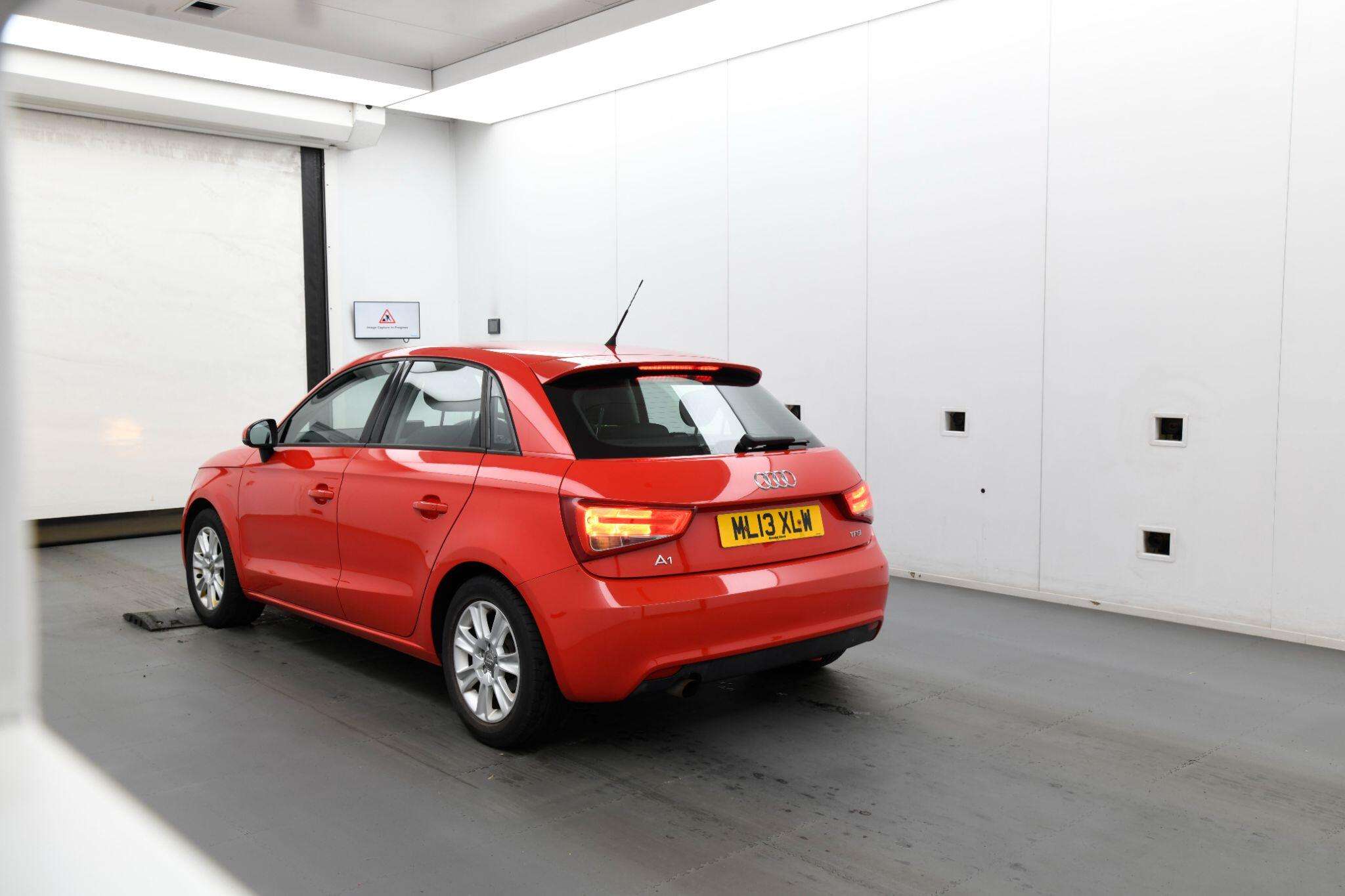 A 2013 AUDI A1 1.2 TFSI SE Sportback Euro 5 (s/s) 5dr A 2013 AUDI A1 1.2 TFSI SE Sportback Euro 5 (s/s) 5dr