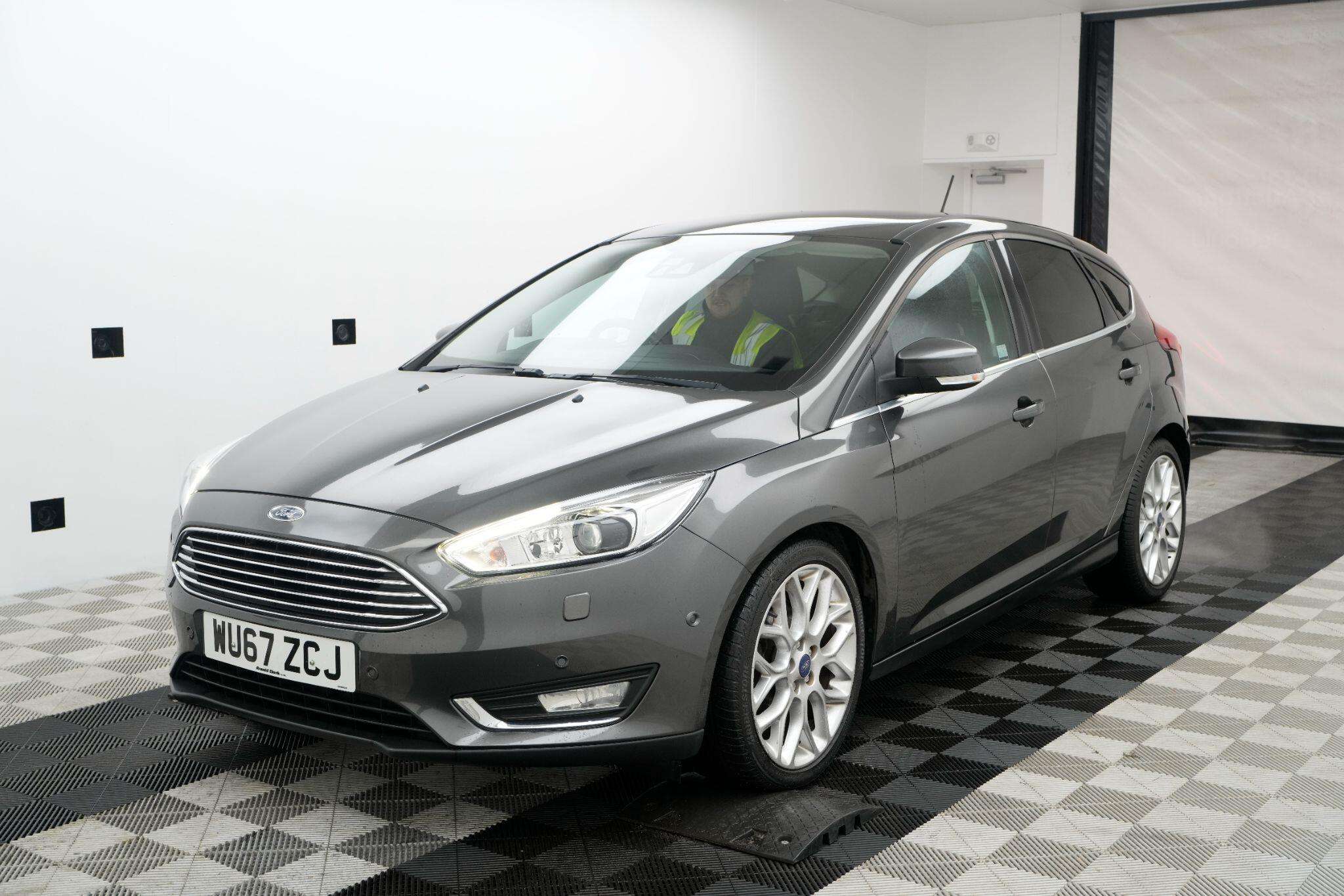 A 2017 FORD FOCUS 1.0T EcoBoost Titanium X Euro 6 (s/s) 5dr A 2017 FORD FOCUS 1.0T EcoBoost Titanium X Euro 6 (s/s) 5dr