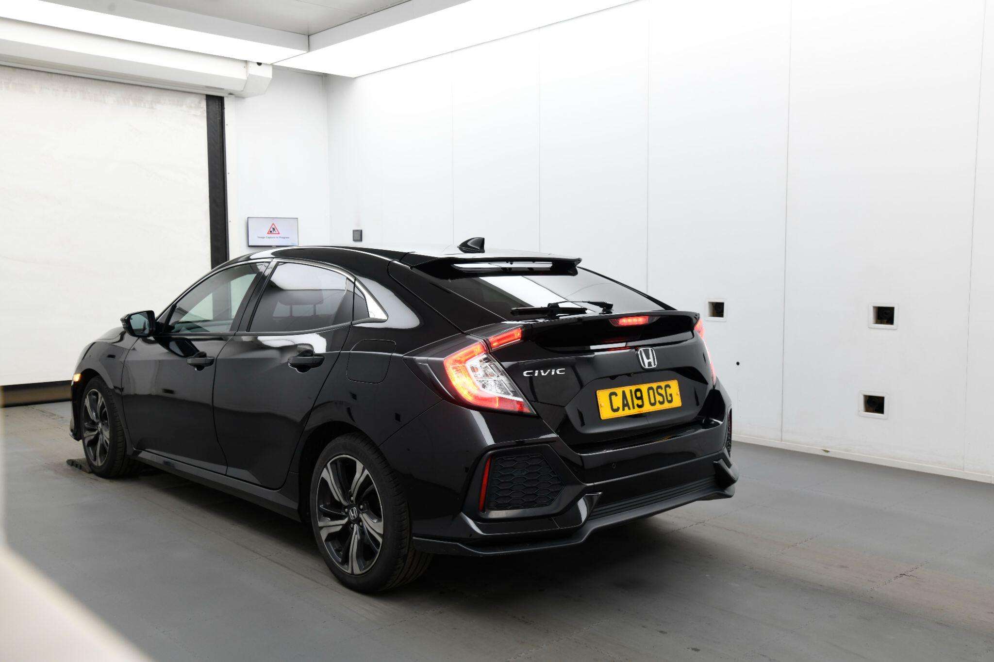 A 2019 HONDA CIVIC 1.0 VTEC Turbo SR Euro 6 (s/s) 5dr A 2019 HONDA CIVIC 1.0 VTEC Turbo SR Euro 6 (s/s) 5dr
