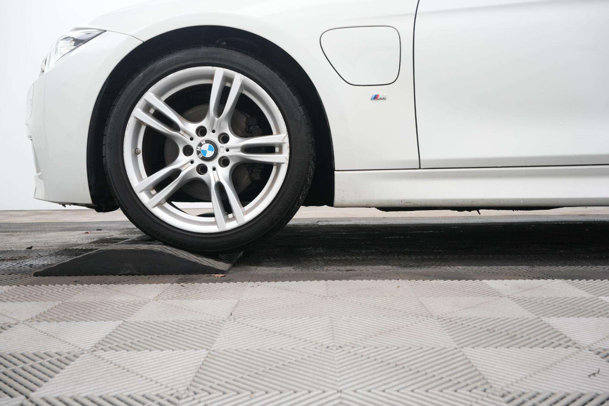 2018 BMW 3 SERIES 2018 BMW 3 SERIES