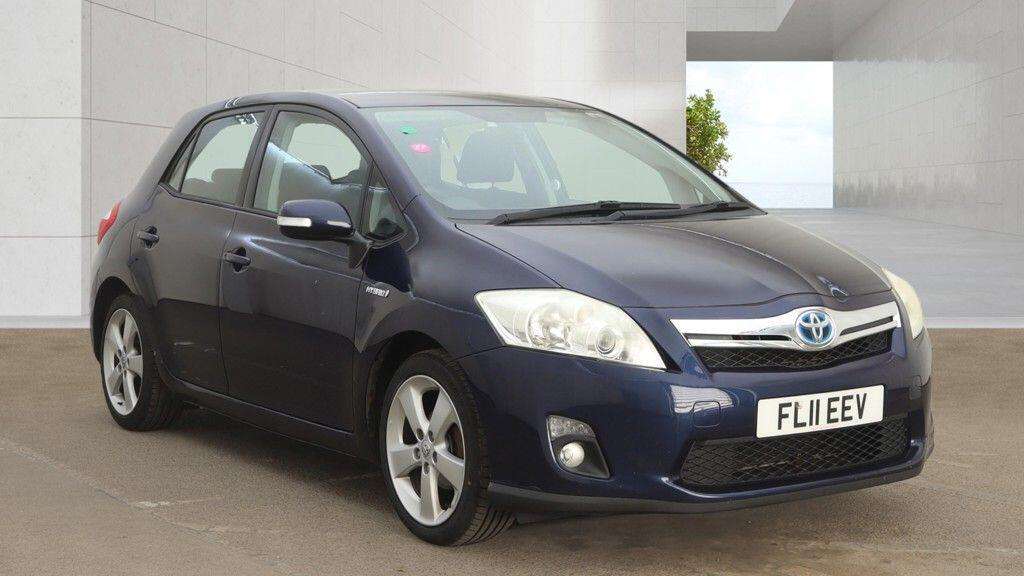 A 2011 TOYOTA AURIS 1.8 VVT-h T4 CVT Euro 5 (s/s) 5dr A 2011 TOYOTA AURIS 1.8 VVT-h T4 CVT Euro 5 (s/s) 5dr