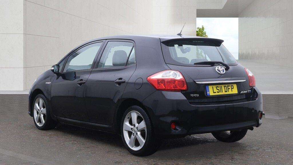A 2011 TOYOTA AURIS 1.8 VVT-h T Spirit CVT Euro 5 (s/s) 5dr A 2011 TOYOTA AURIS 1.8 VVT-h T Spirit CVT Euro 5 (s/s) 5dr