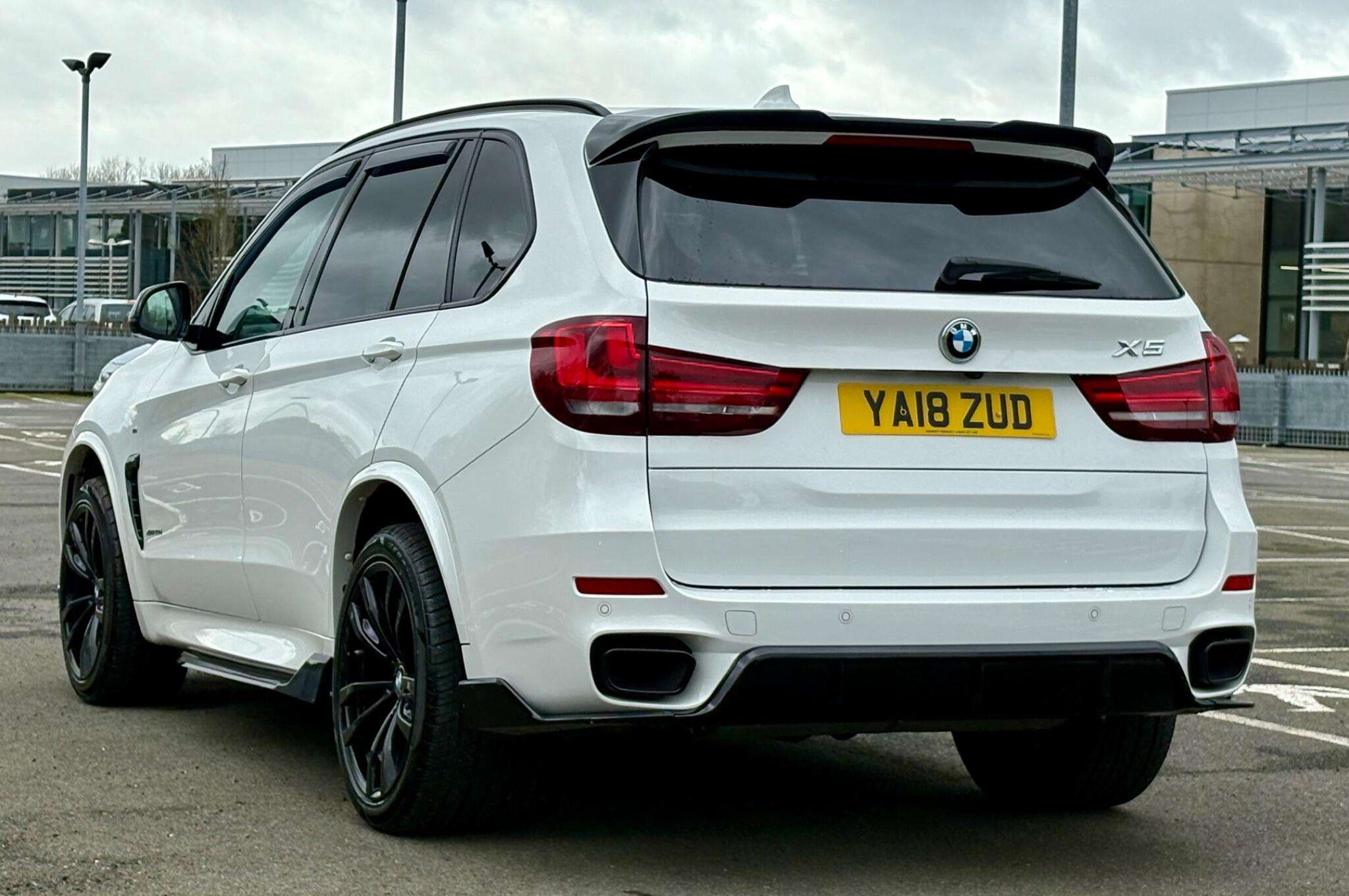 A 2018 BMW X5 3.0 40d M Sport Auto xDrive Euro 6 (s/s) 5dr A 2018 BMW X5 3.0 40d M Sport Auto xDrive Euro 6 (s/s) 5dr