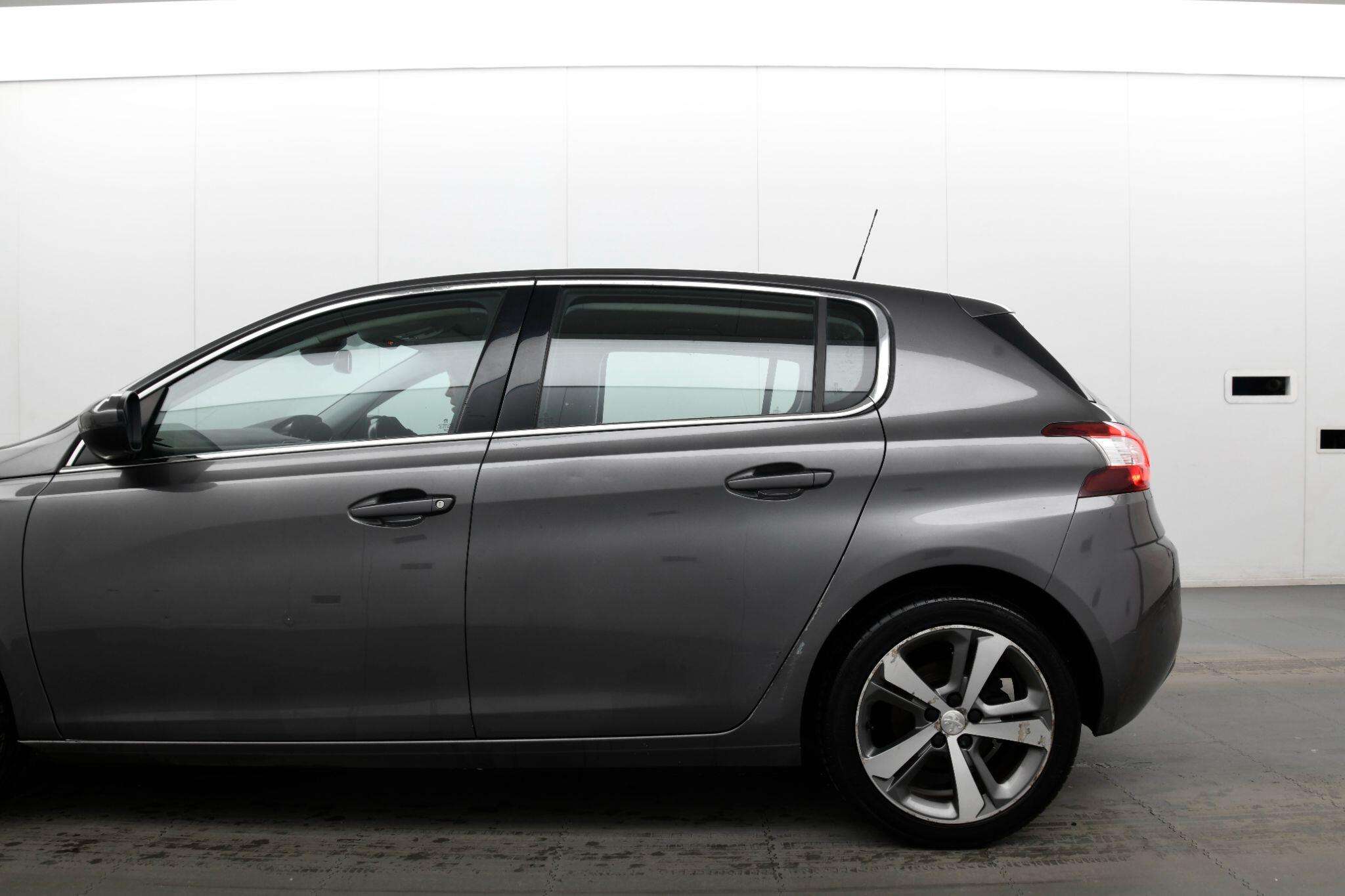 2016 PEUGEOT 308 2016 PEUGEOT 308