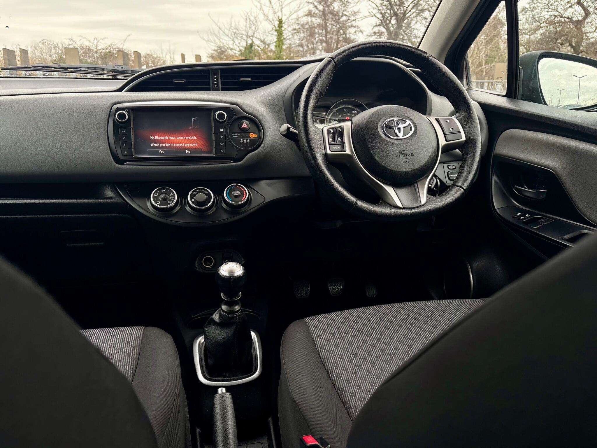 2014 TOYOTA YARIS 2014 TOYOTA YARIS