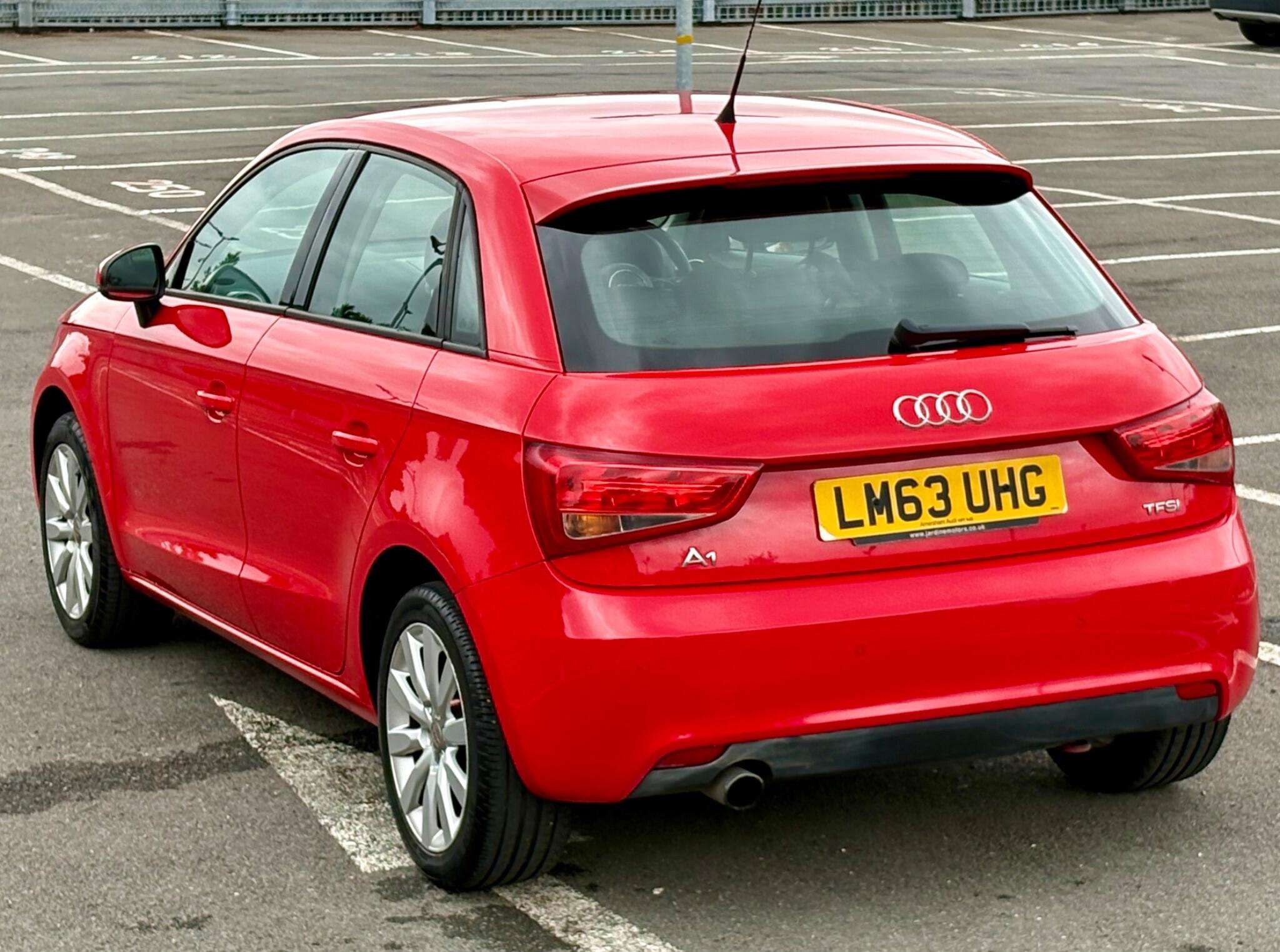 A 2013 AUDI A1 1.2 TFSI Sport Sportback Euro 5 (s/s) 5dr A 2013 AUDI A1 1.2 TFSI Sport Sportback Euro 5 (s/s) 5dr