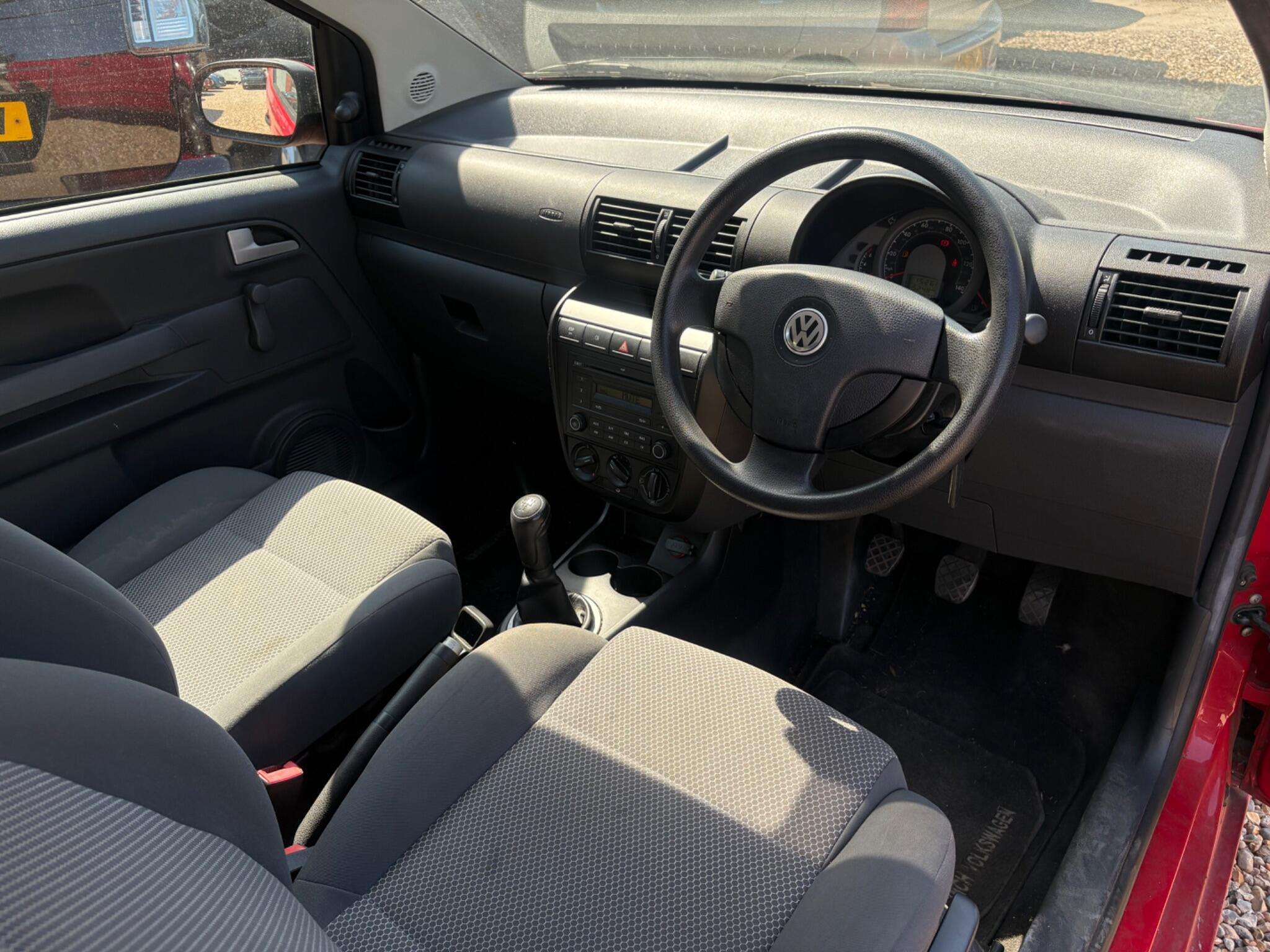 2011 VOLKSWAGEN FOX 2011 VOLKSWAGEN FOX