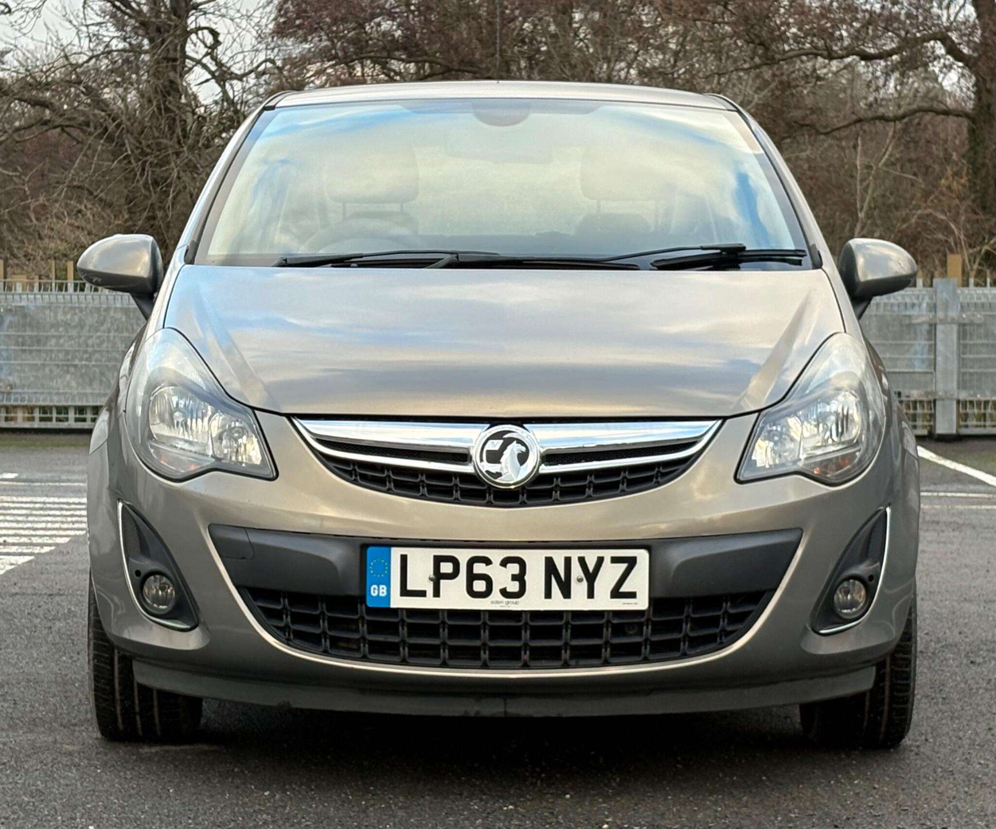 A 2014 VAUXHALL CORSA 1.4 16V SE Auto Euro 5 5dr A 2014 VAUXHALL CORSA 1.4 16V SE Auto Euro 5 5dr
