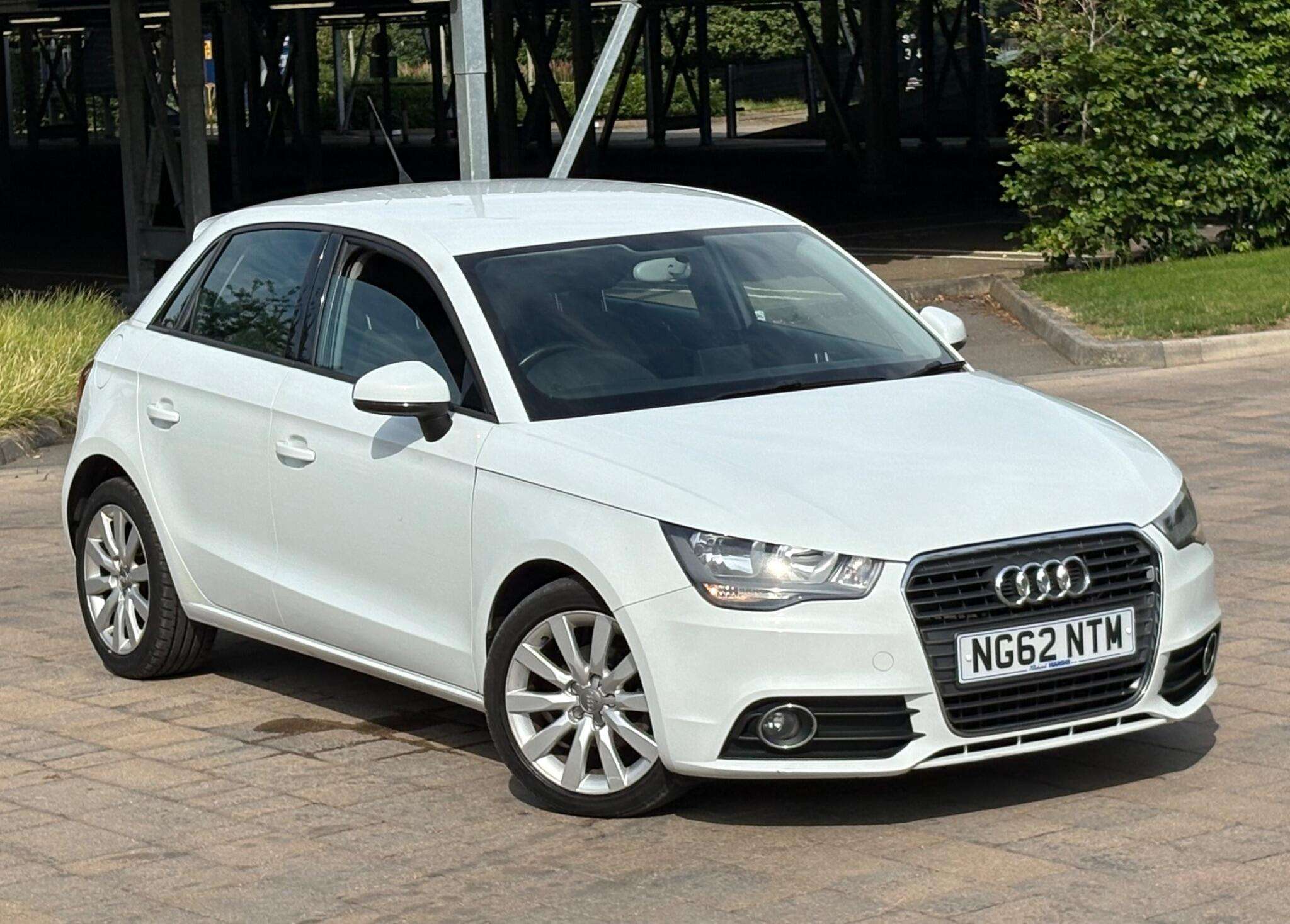 A 2013 AUDI A1 1.2 TFSI Sport Sportback Euro 5 (s/s) 5dr A 2013 AUDI A1 1.2 TFSI Sport Sportback Euro 5 (s/s) 5dr