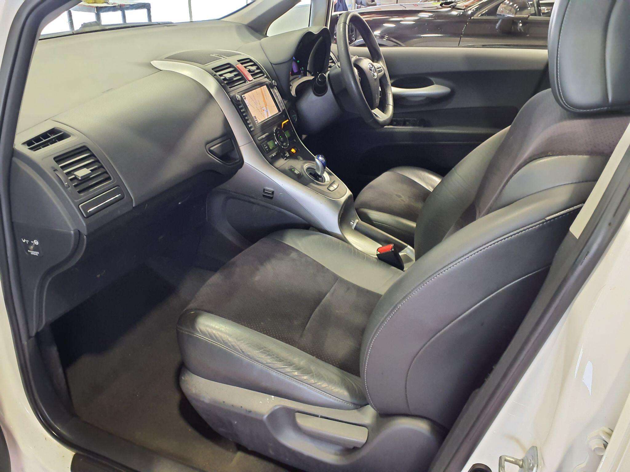 2011 TOYOTA AURIS 2011 TOYOTA AURIS