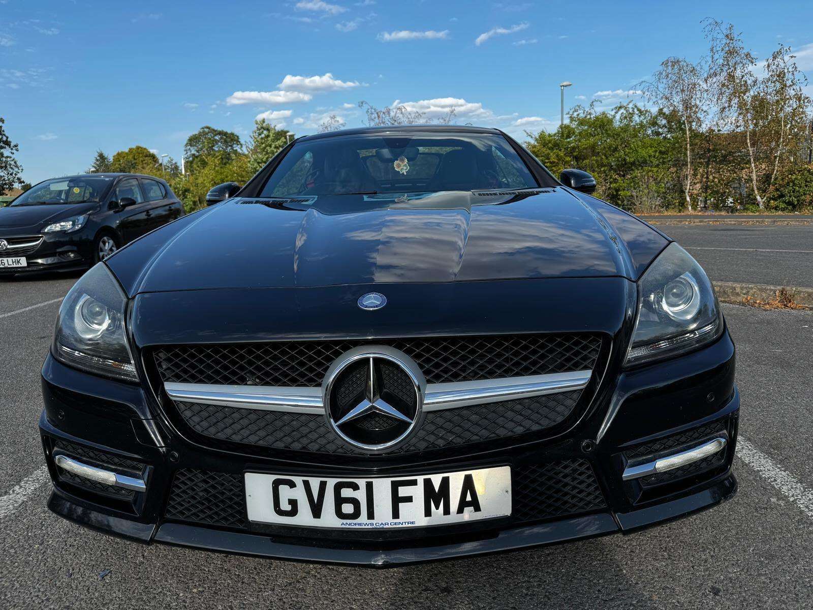 A 2012 MERCEDES-BENZ SLK 1.8 SLK200 BlueEfficiency AMG Sport G-Tronic+ Euro 5 (s/s) 2dr A 2012 MERCEDES-BENZ SLK 1.8 SLK200 BlueEfficiency AMG Sport G-Tronic+ Euro 5 (s/s) 2dr