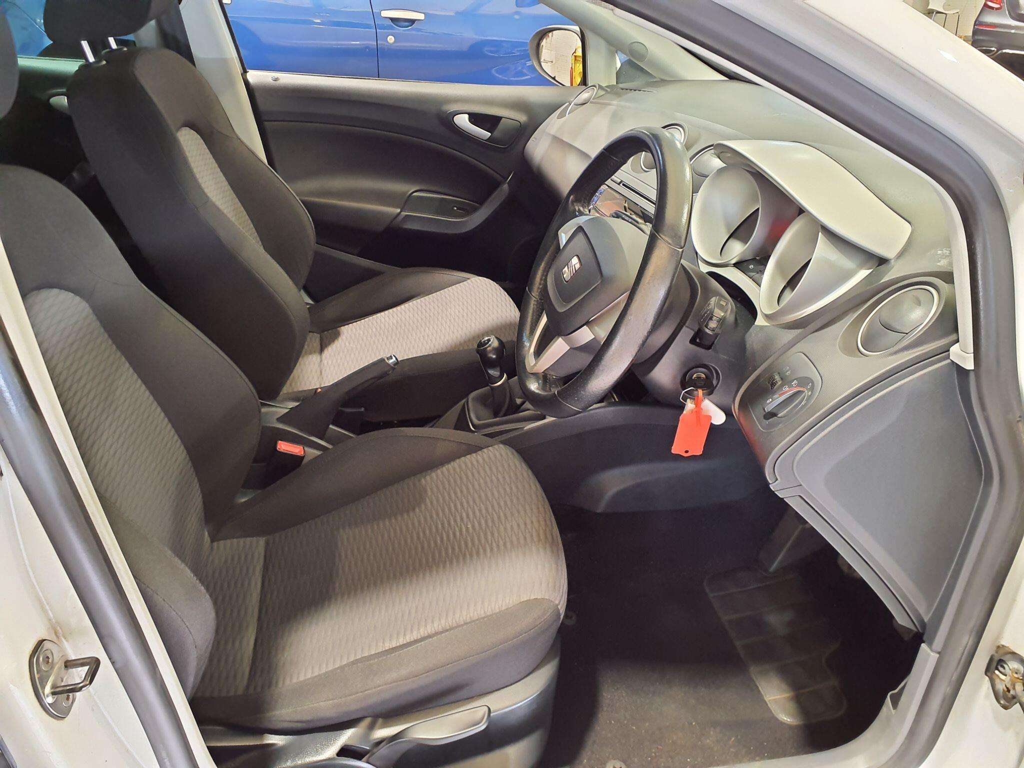 2011 SEAT IBIZA 2011 SEAT IBIZA