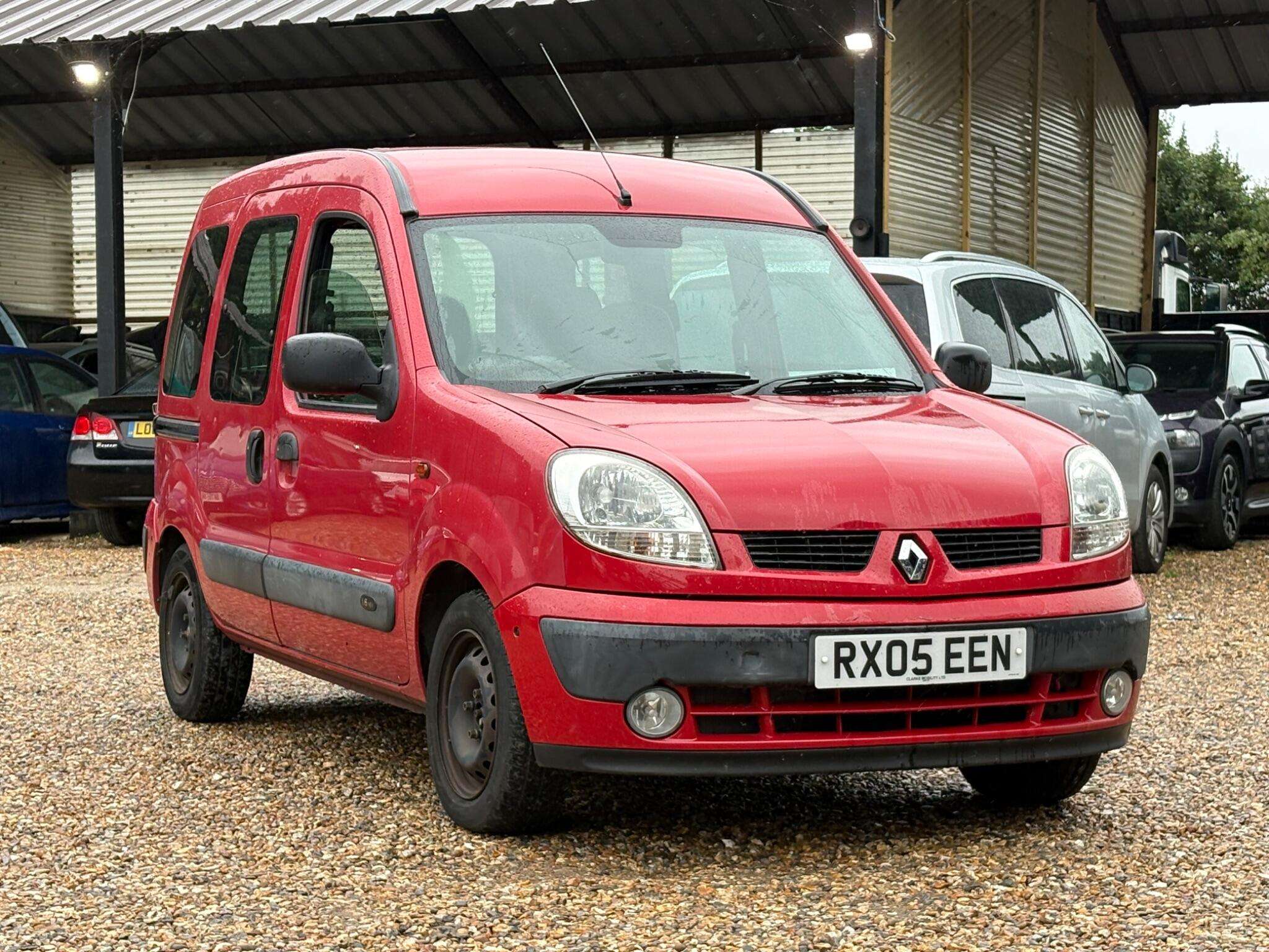 A 2005 RENAULT KANGOO 1.6 16v Authentique 5dr A 2005 RENAULT KANGOO 1.6 16v Authentique 5dr