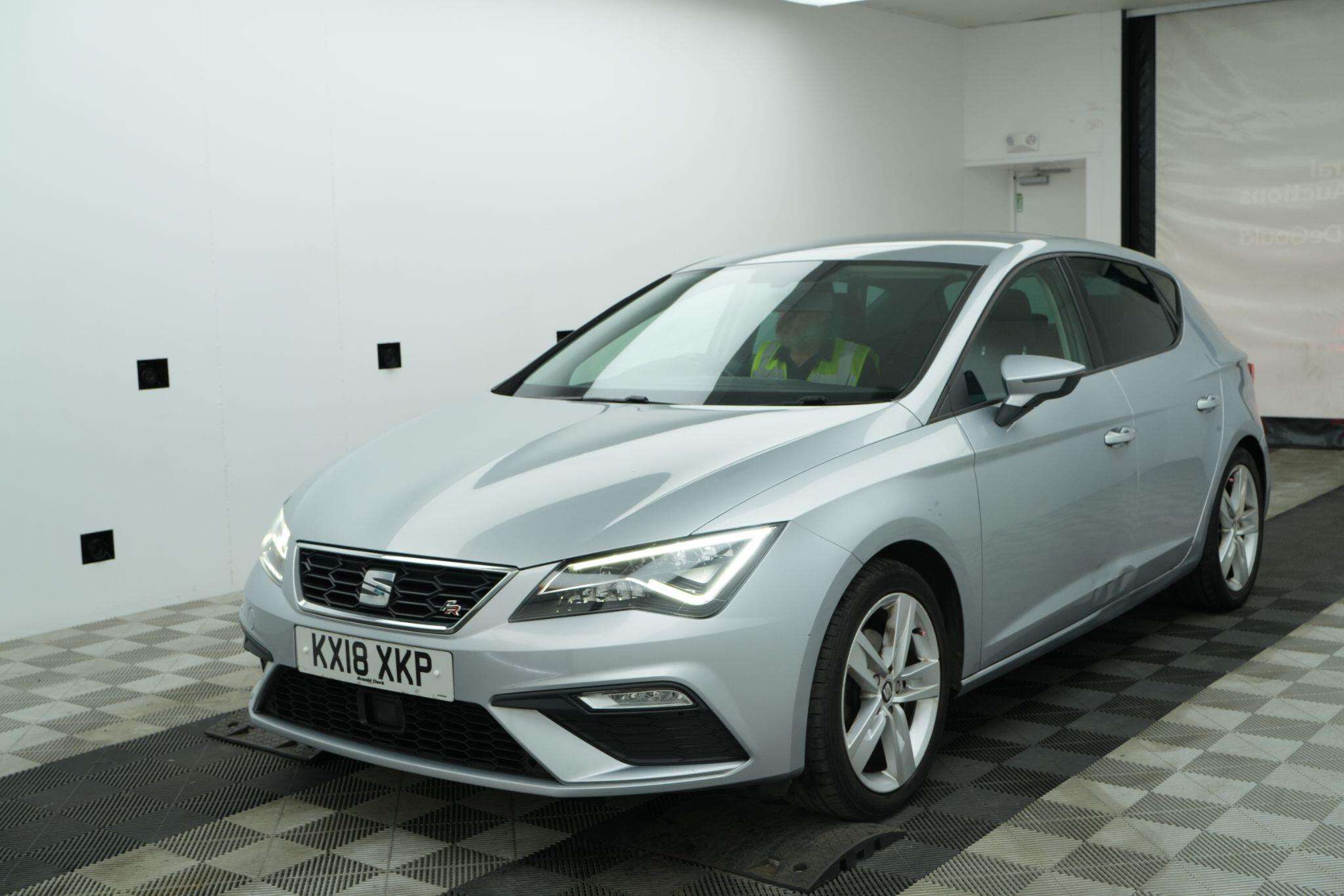 A 2018 SEAT LEON 1.4 TSI FR Technology Euro 6 (s/s) 5dr A 2018 SEAT LEON 1.4 TSI FR Technology Euro 6 (s/s) 5dr