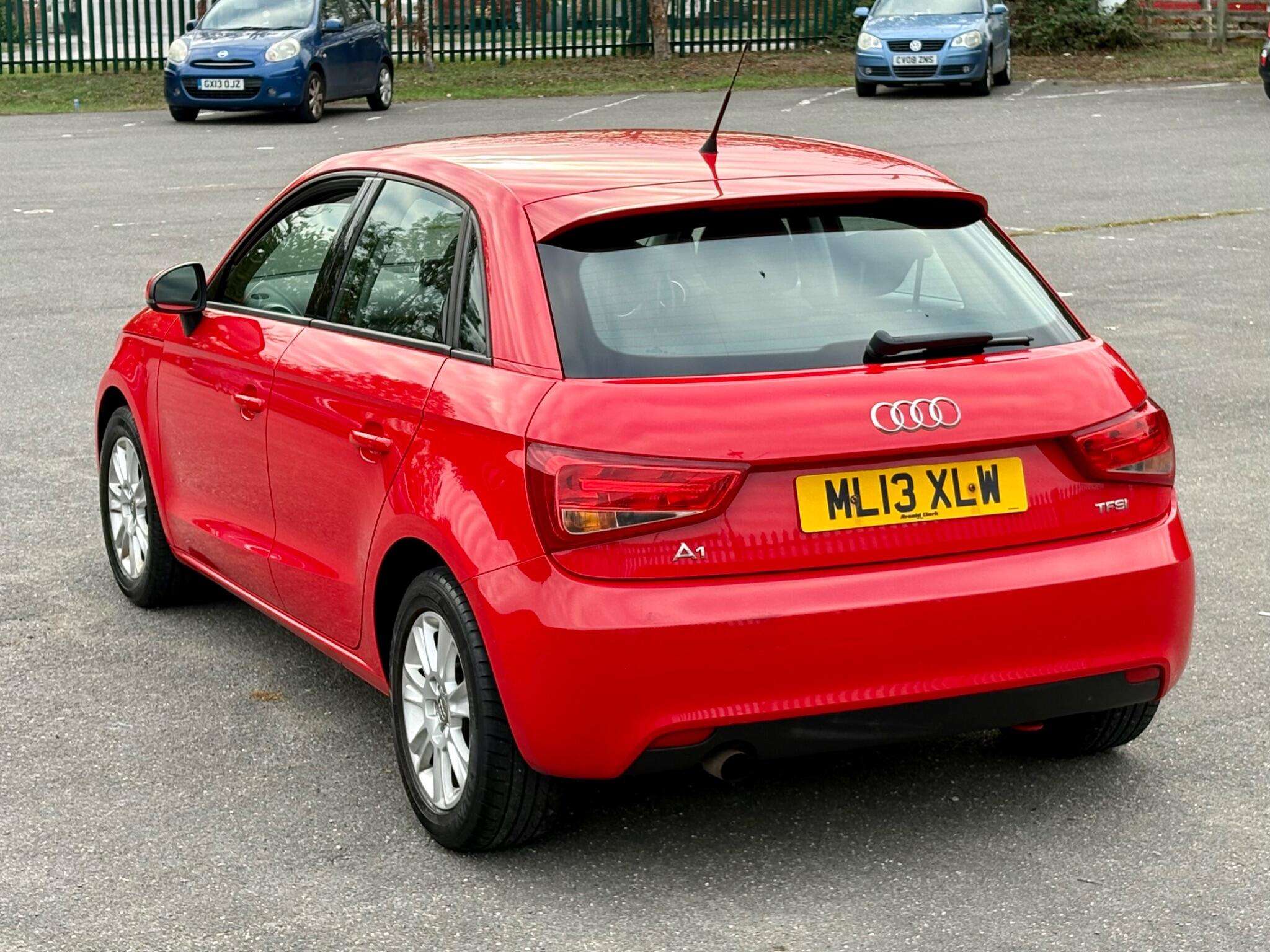 A 2013 AUDI A1 1.2 TFSI SE Sportback Euro 5 (s/s) 5dr A 2013 AUDI A1 1.2 TFSI SE Sportback Euro 5 (s/s) 5dr
