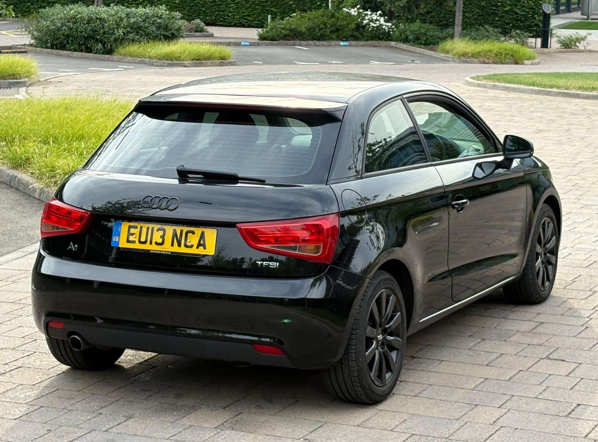 A 2013 AUDI A1 1.2 TFSI Sport Euro 5 (s/s) 3dr A 2013 AUDI A1 1.2 TFSI Sport Euro 5 (s/s) 3dr