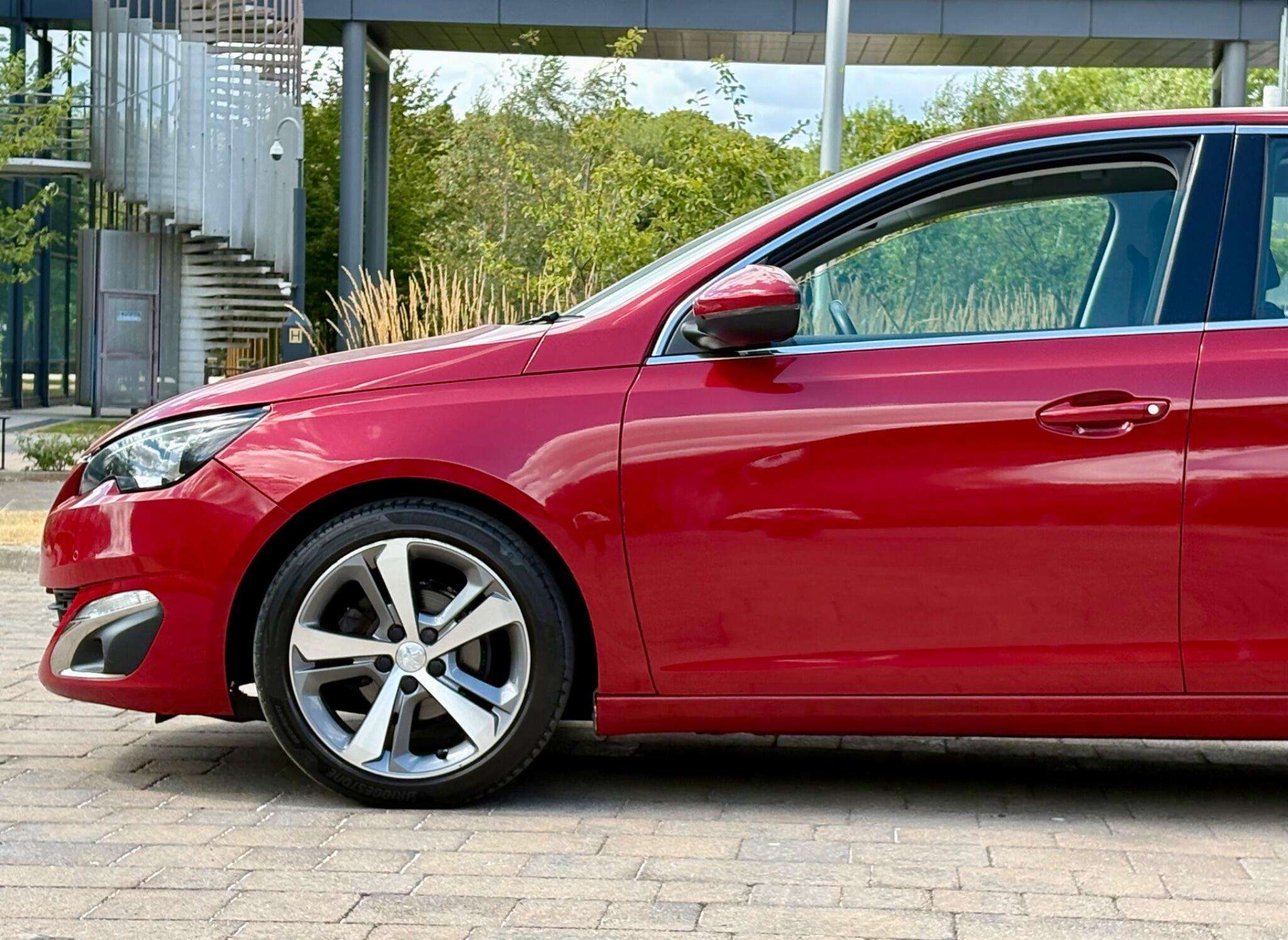 2015 PEUGEOT 308 2015 PEUGEOT 308