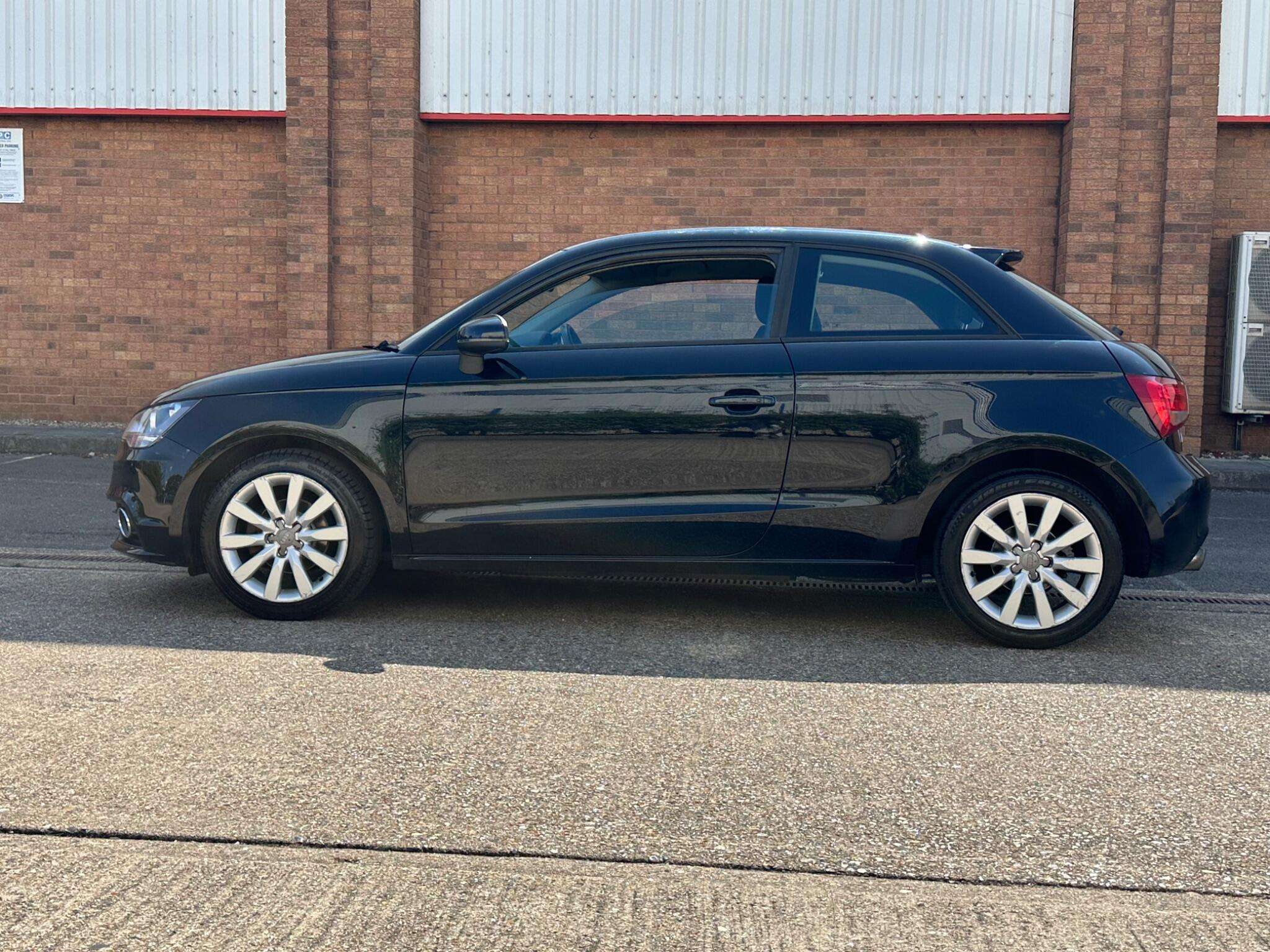 2013 AUDI A1 2013 AUDI A1