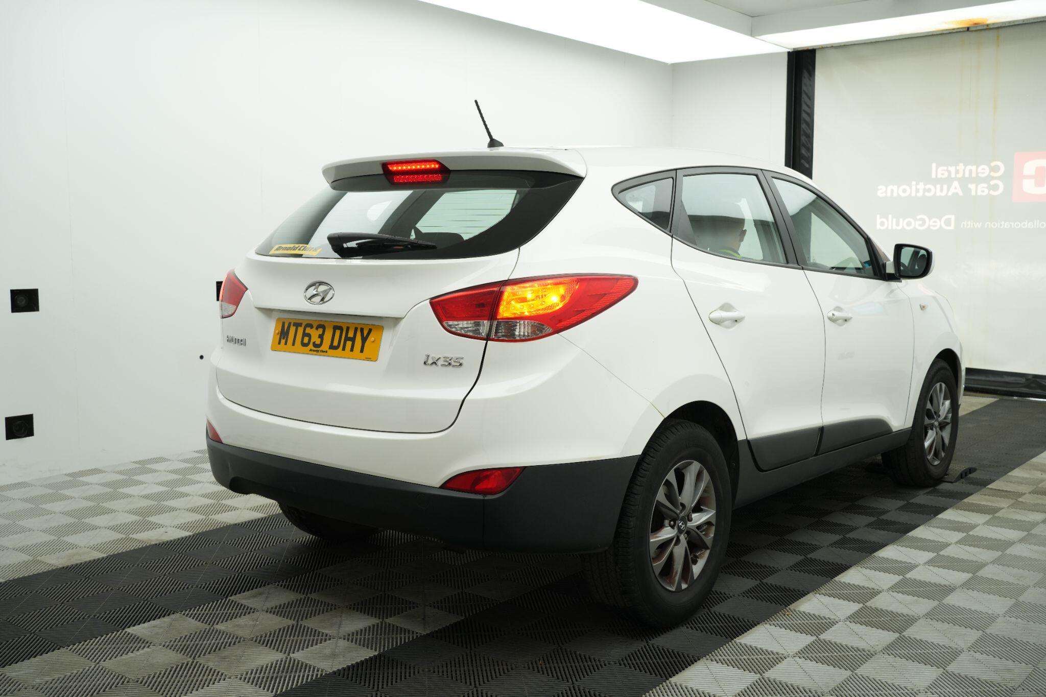 A 2013 HYUNDAI IX35 1.6 GDi S Euro 5 5dr A 2013 HYUNDAI IX35 1.6 GDi S Euro 5 5dr