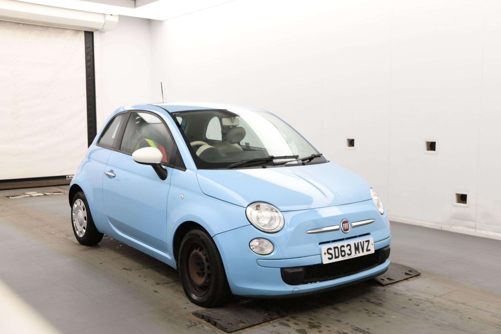 A 2013 FIAT 500 1.2 Colour Therapy Euro 5 (s/s) 3dr A 2013 FIAT 500 1.2 Colour Therapy Euro 5 (s/s) 3dr