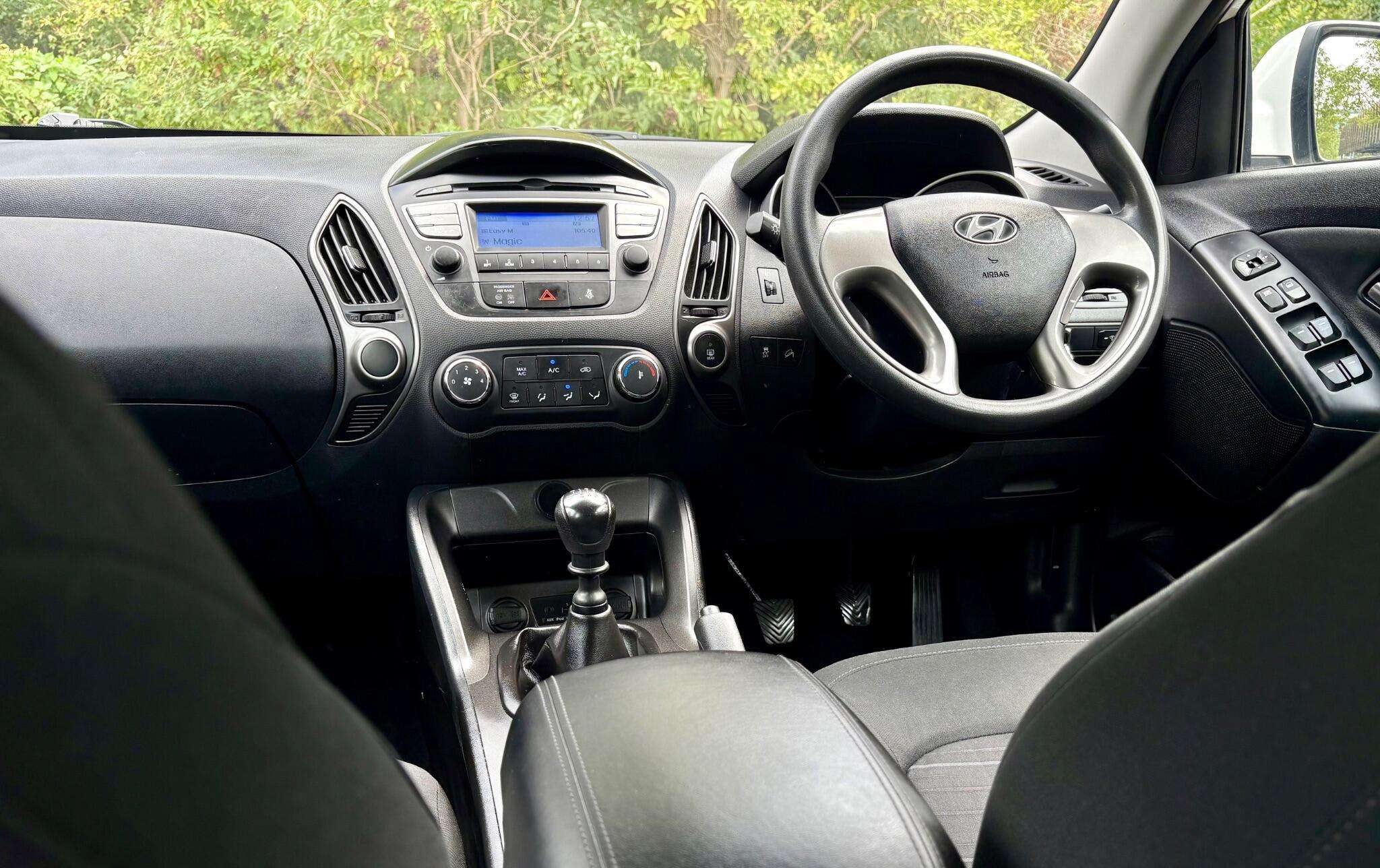 A 2013 HYUNDAI IX35 1.6 GDi S Euro 5 5dr A 2013 HYUNDAI IX35 1.6 GDi S Euro 5 5dr