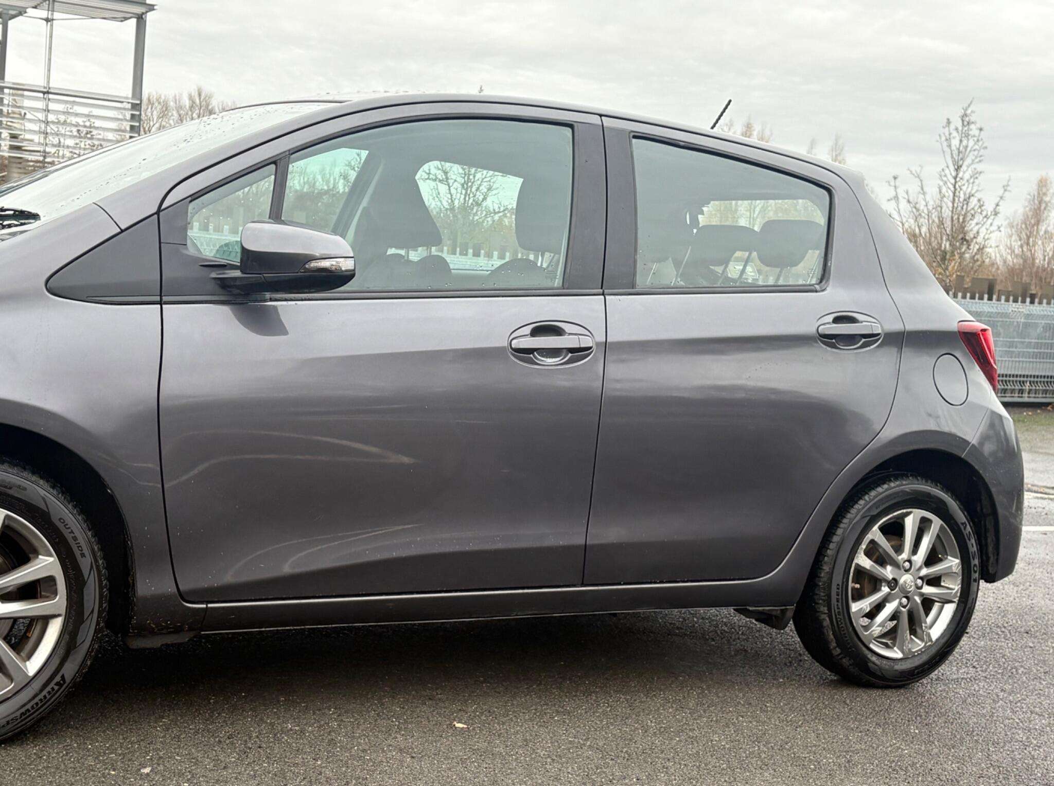 2014 TOYOTA YARIS 2014 TOYOTA YARIS