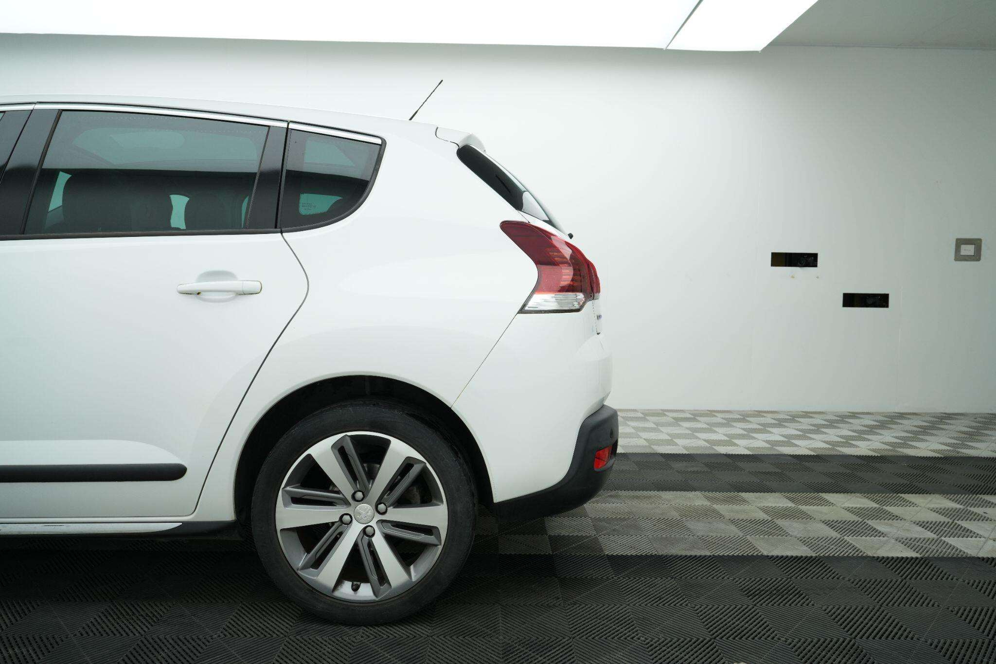 2016 PEUGEOT 3008 2016 PEUGEOT 3008