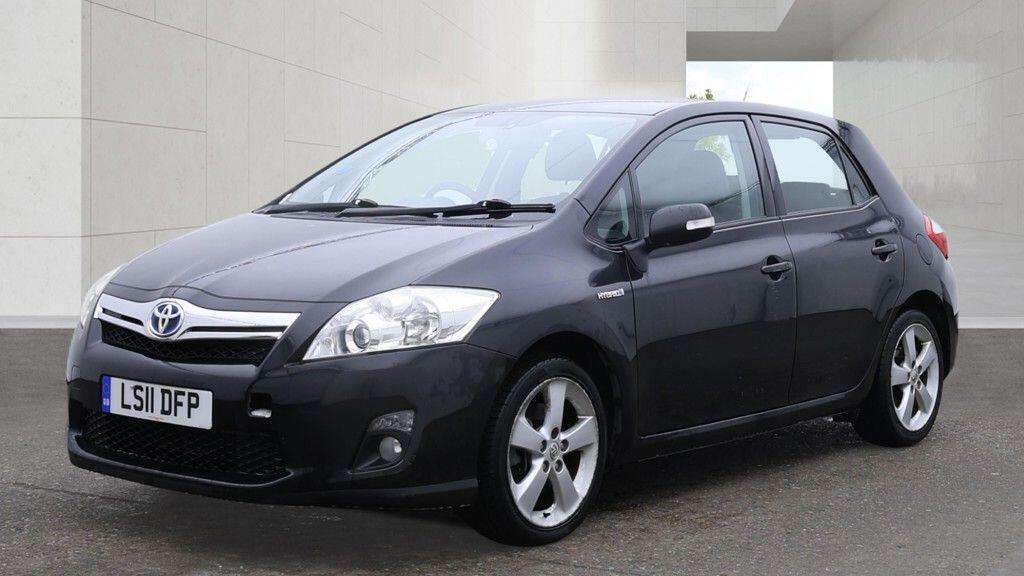 A 2011 TOYOTA AURIS 1.8 VVT-h T Spirit CVT Euro 5 (s/s) 5dr A 2011 TOYOTA AURIS 1.8 VVT-h T Spirit CVT Euro 5 (s/s) 5dr