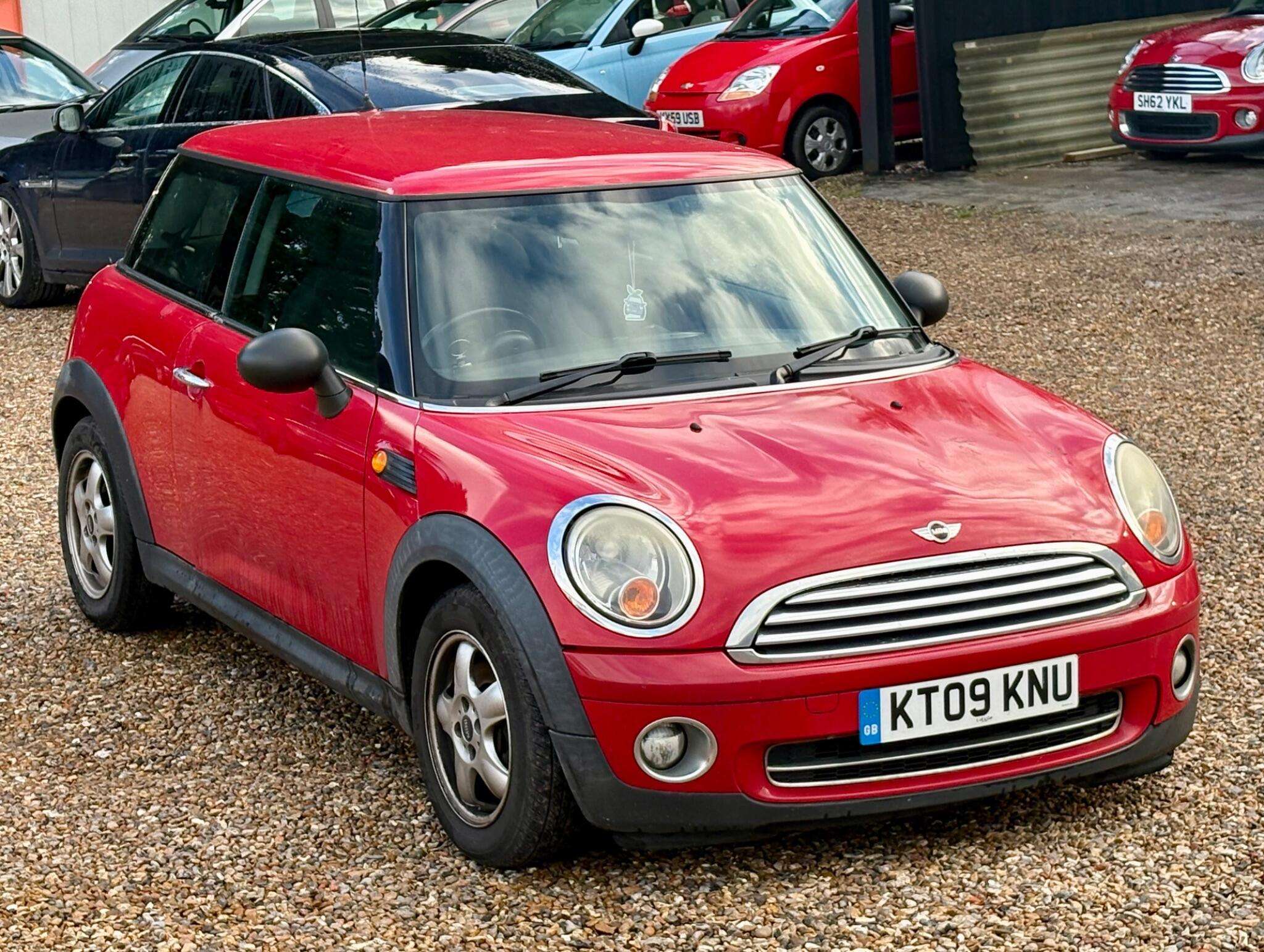 A 2009 MINI HATCH 1.4 One Euro 4 3dr A 2009 MINI HATCH 1.4 One Euro 4 3dr