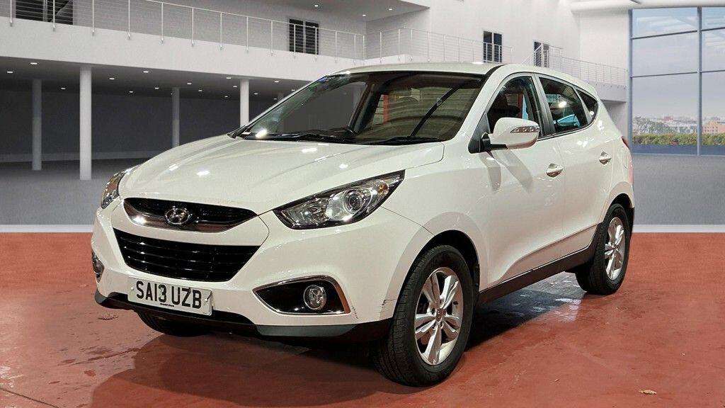 A 2013 HYUNDAI IX35 1.6 GDi Style Euro 5 5dr A 2013 HYUNDAI IX35 1.6 GDi Style Euro 5 5dr