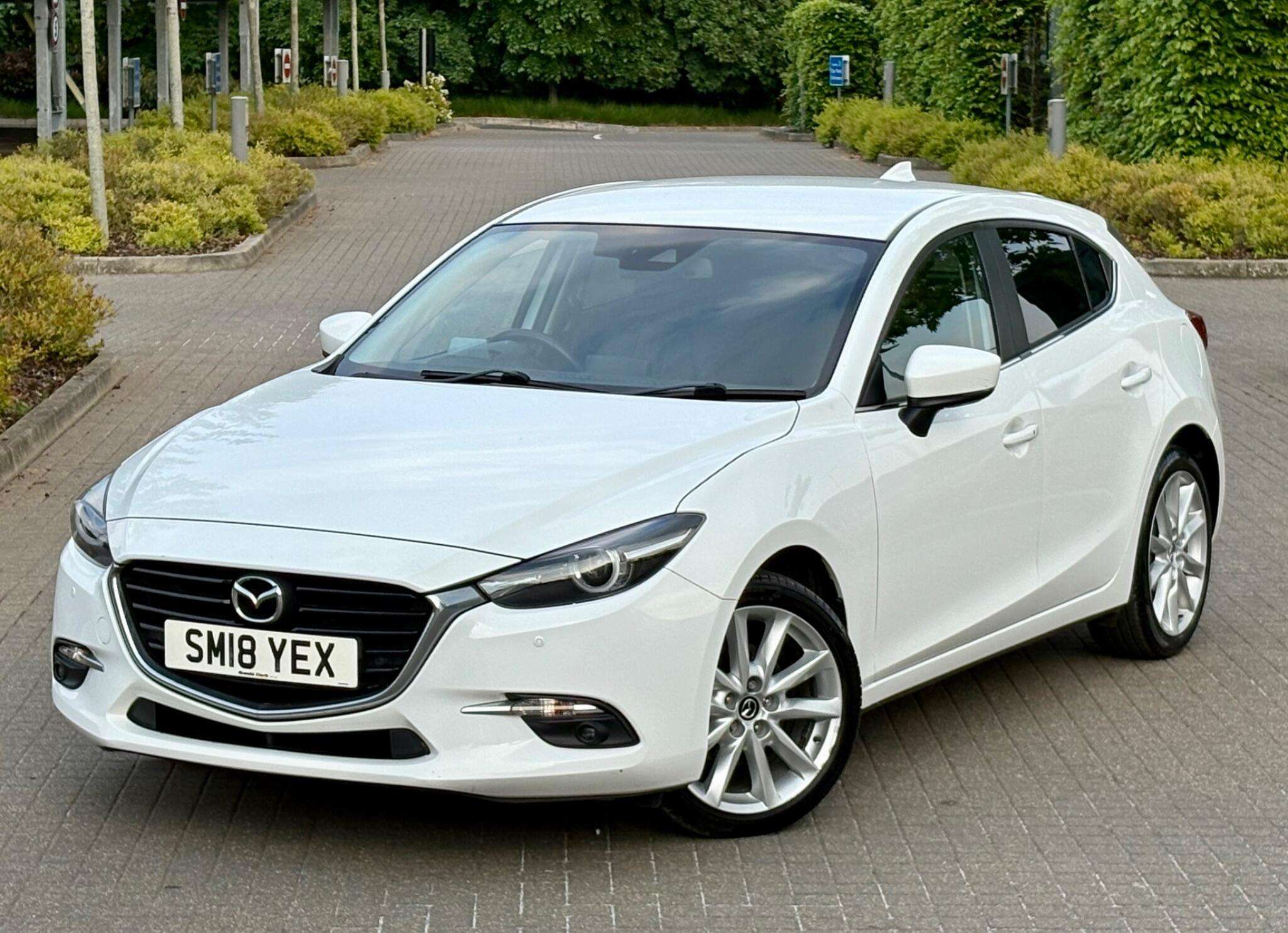 A 2018 MAZDA 3 2.0 SKYACTIV-G Sport Nav Auto Euro 6 (s/s) 5dr A 2018 MAZDA 3 2.0 SKYACTIV-G Sport Nav Auto Euro 6 (s/s) 5dr