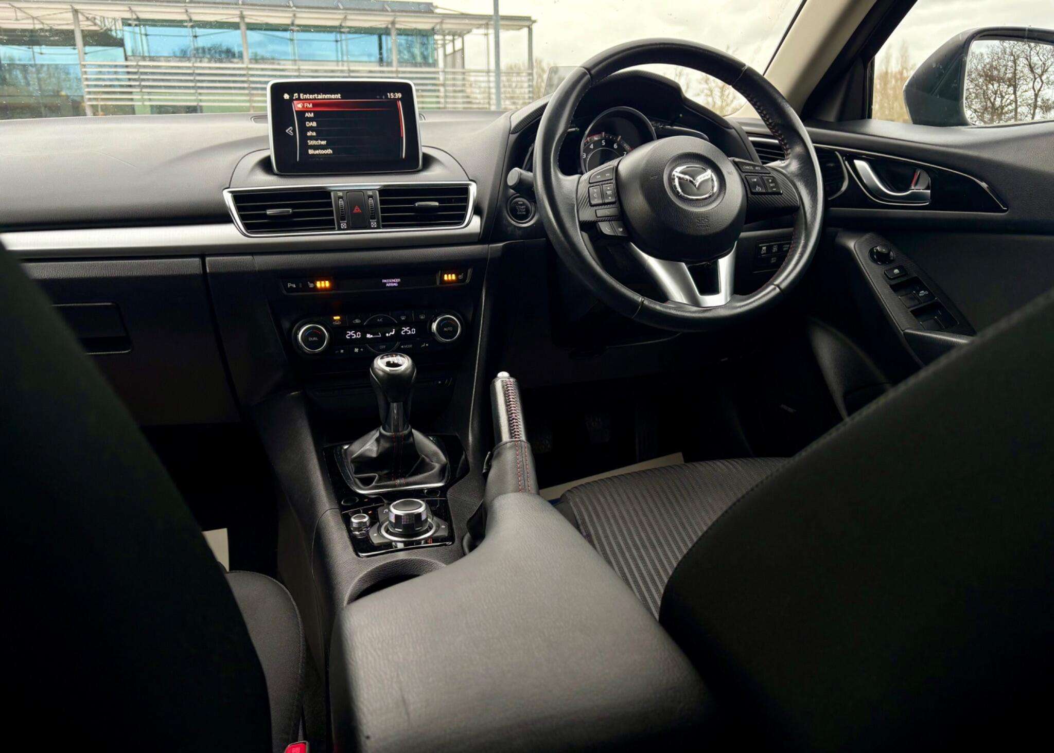 A 2016 MAZDA 3 2.0 SKYACTIV-G Sport Nav Euro 5 (s/s) 5dr A 2016 MAZDA 3 2.0 SKYACTIV-G Sport Nav Euro 5 (s/s) 5dr