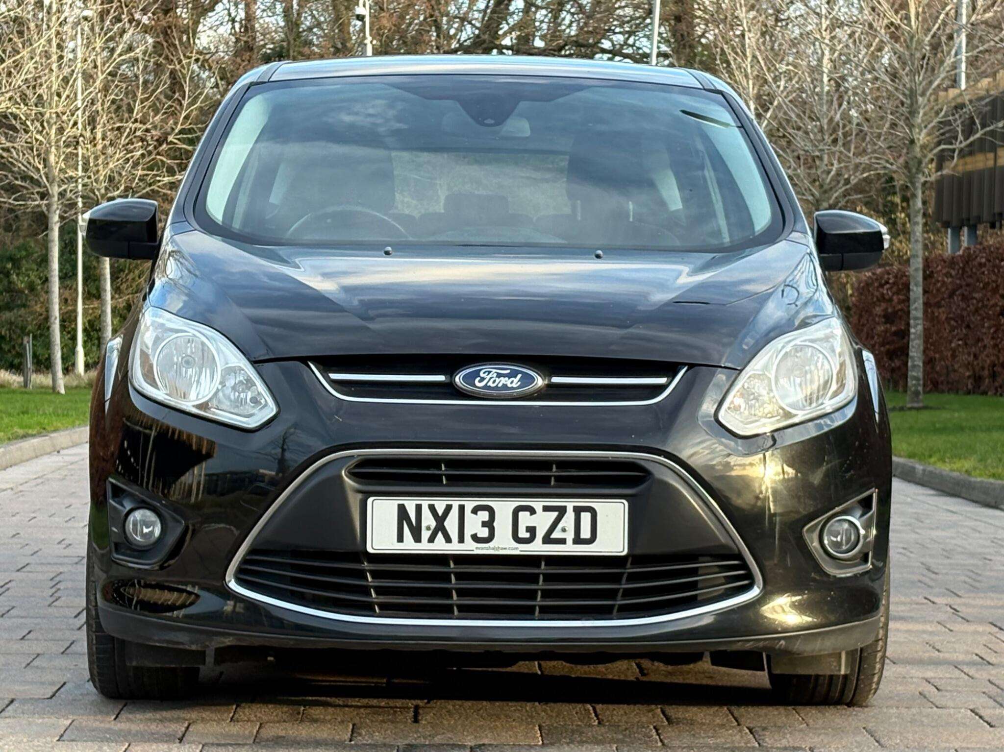 A 2013 FORD C-MAX 1.6 Zetec Euro 5 5dr A 2013 FORD C-MAX 1.6 Zetec Euro 5 5dr