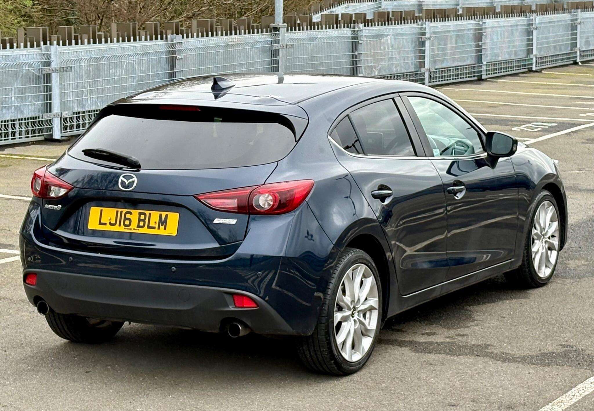 A 2016 MAZDA 3 2.0 SKYACTIV-G Sport Nav Euro 5 (s/s) 5dr A 2016 MAZDA 3 2.0 SKYACTIV-G Sport Nav Euro 5 (s/s) 5dr