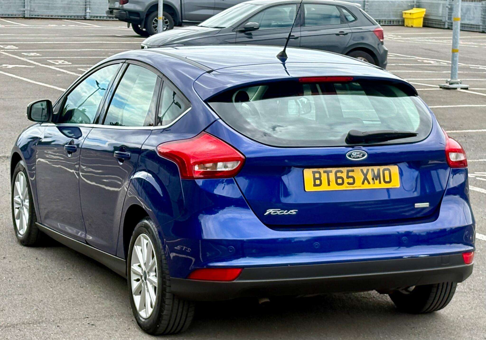 A 2015 FORD FOCUS 1.0T EcoBoost Titanium Euro 6 (s/s) 5dr A 2015 FORD FOCUS 1.0T EcoBoost Titanium Euro 6 (s/s) 5dr