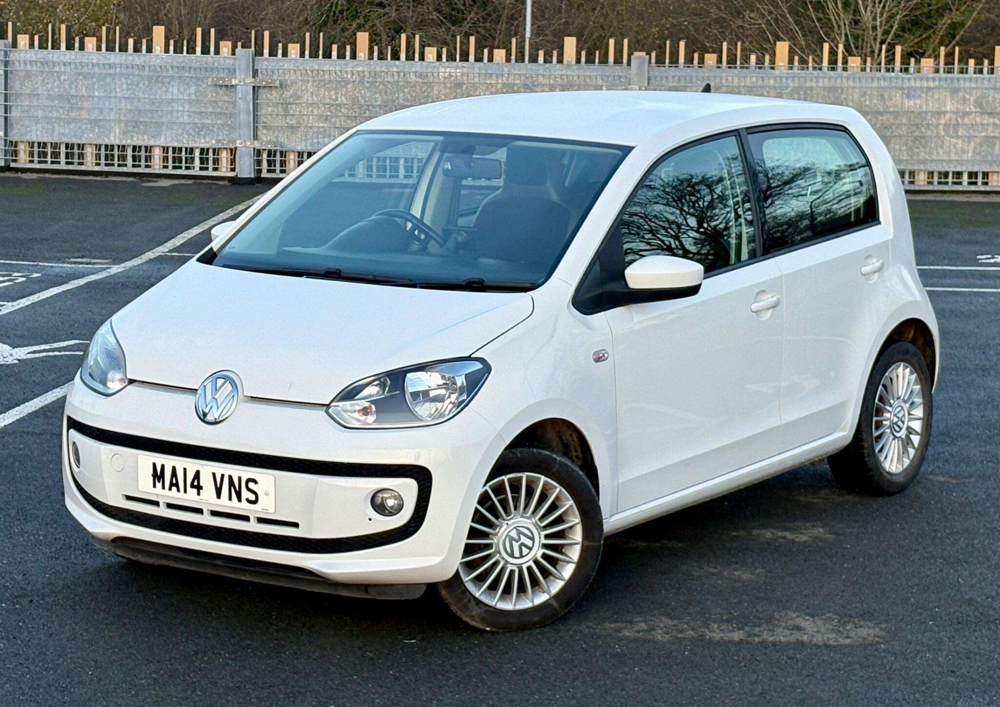 A 2014 VOLKSWAGEN UP! 1.0 High up! Euro 5 5dr A 2014 VOLKSWAGEN UP! 1.0 High up! Euro 5 5dr