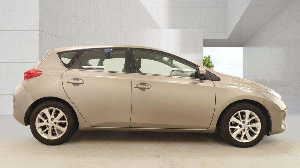 2015 TOYOTA AURIS 2015 TOYOTA AURIS