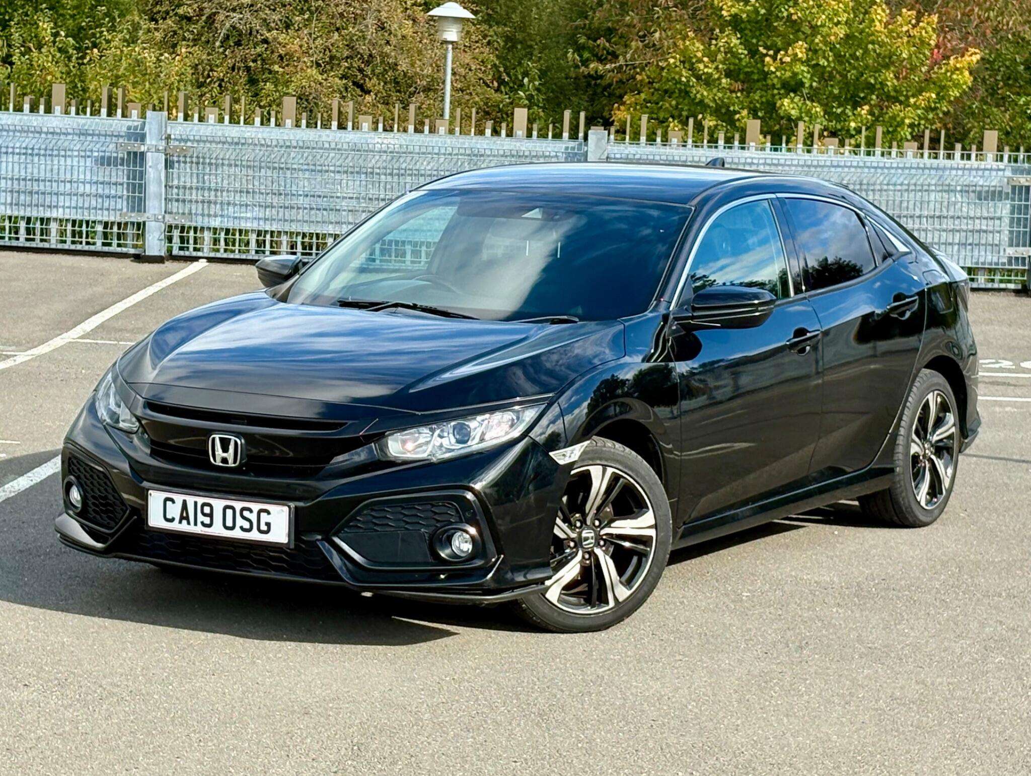 A 2019 HONDA CIVIC 1.0 VTEC Turbo SR Euro 6 (s/s) 5dr A 2019 HONDA CIVIC 1.0 VTEC Turbo SR Euro 6 (s/s) 5dr