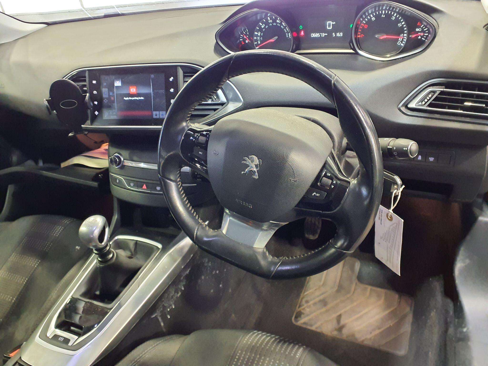 2016 PEUGEOT 308 2016 PEUGEOT 308