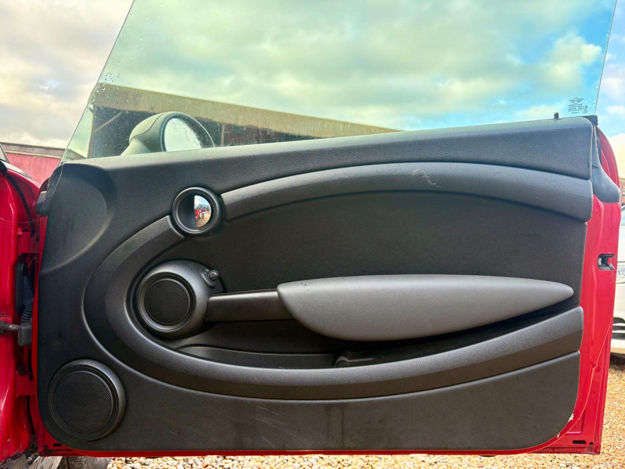 2009 MINI HATCH 2009 MINI HATCH