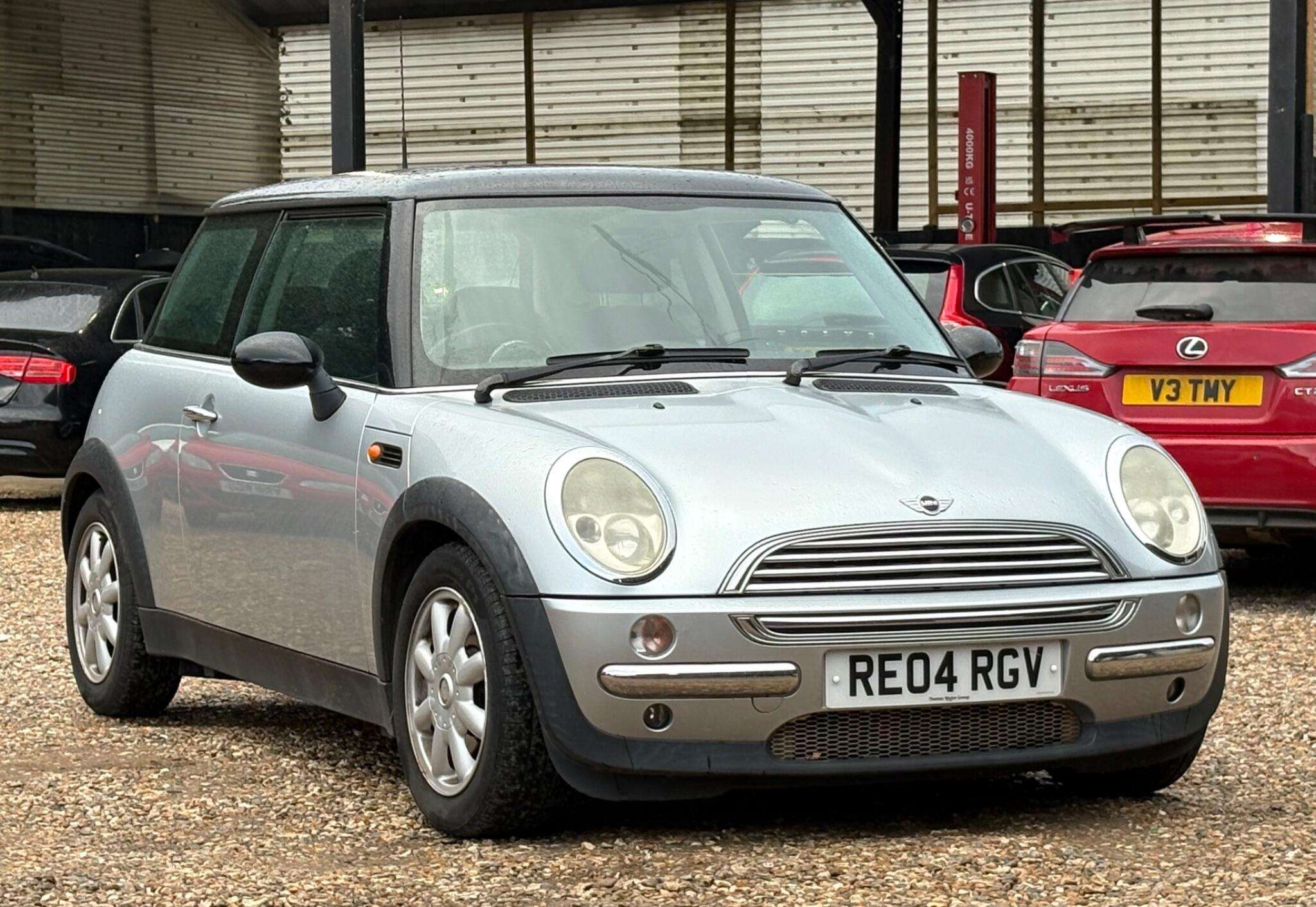 2004 MINI HATCH 2004 MINI HATCH
