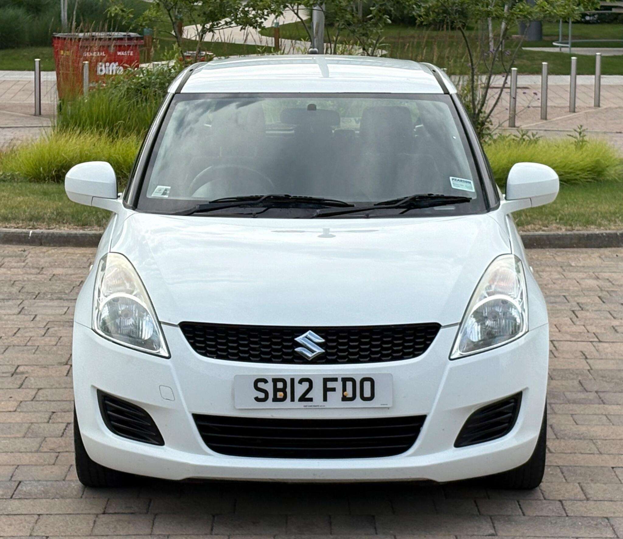 A 2012 SUZUKI SWIFT 1.2 SZ3 Euro 5 5dr A 2012 SUZUKI SWIFT 1.2 SZ3 Euro 5 5dr
