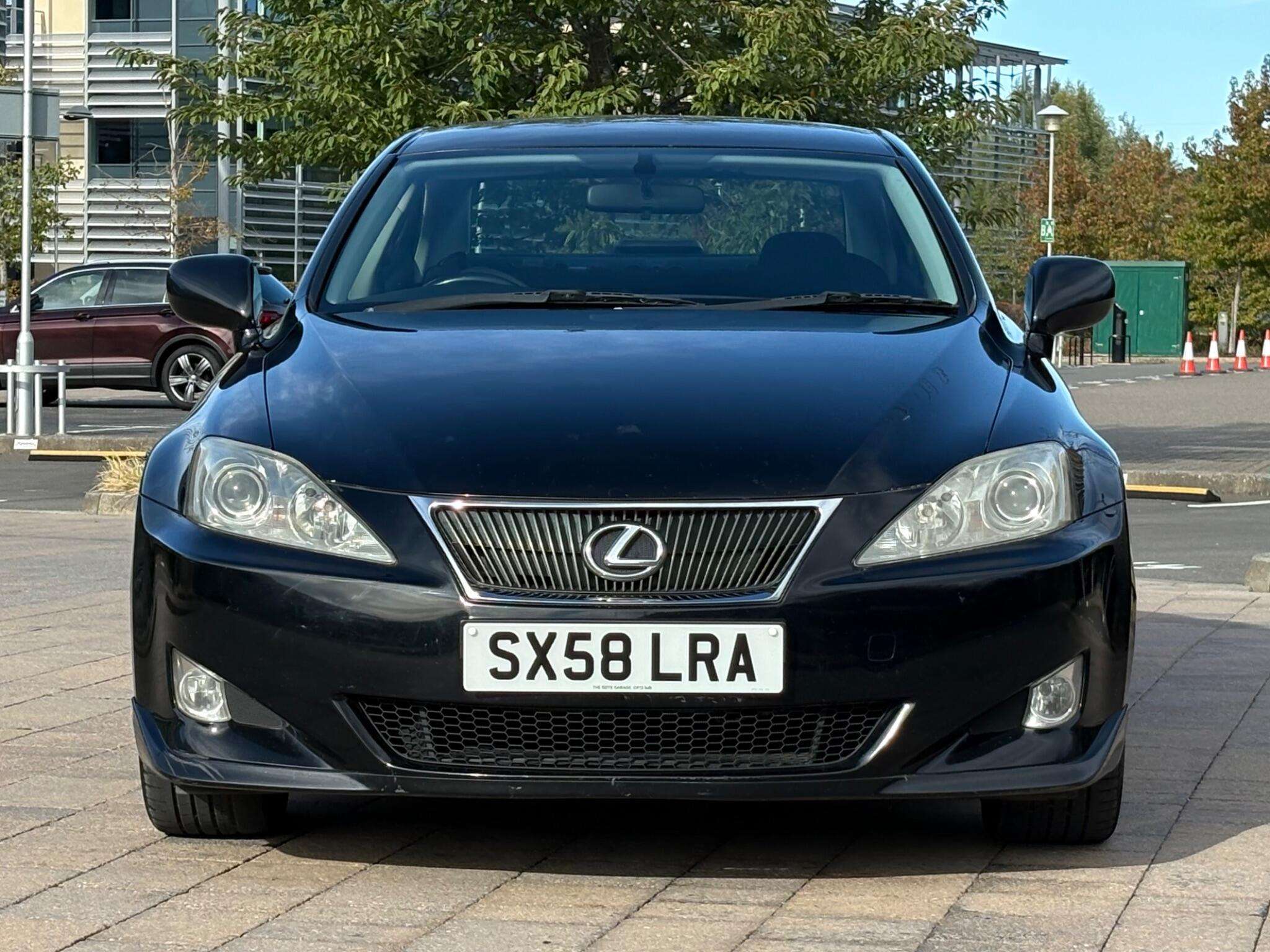 A 2009 LEXUS IS 2.5 250 SR 4dr A 2009 LEXUS IS 2.5 250 SR 4dr