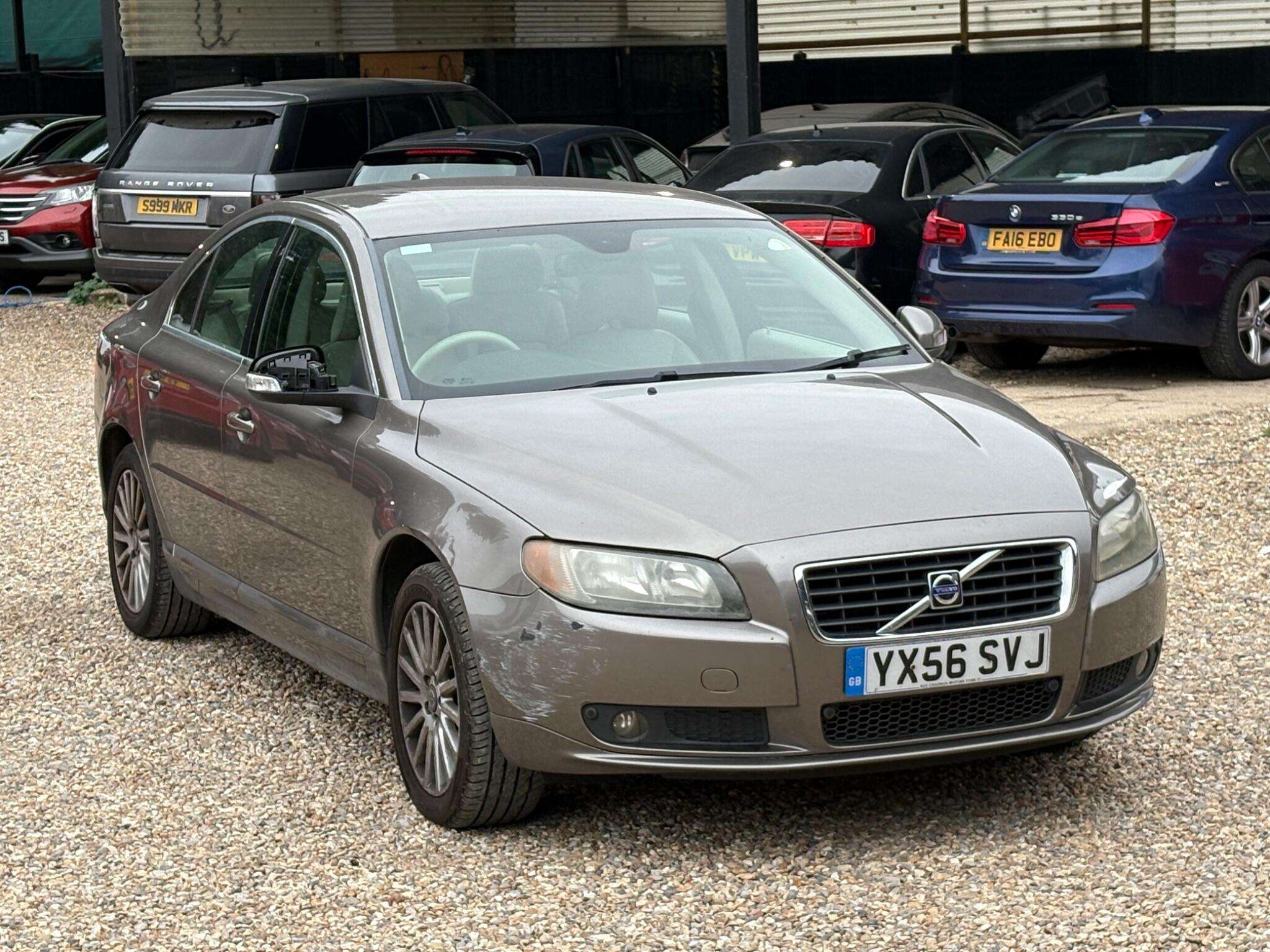 A 2006 VOLVO S80 2.5T SE 4dr A 2006 VOLVO S80 2.5T SE 4dr