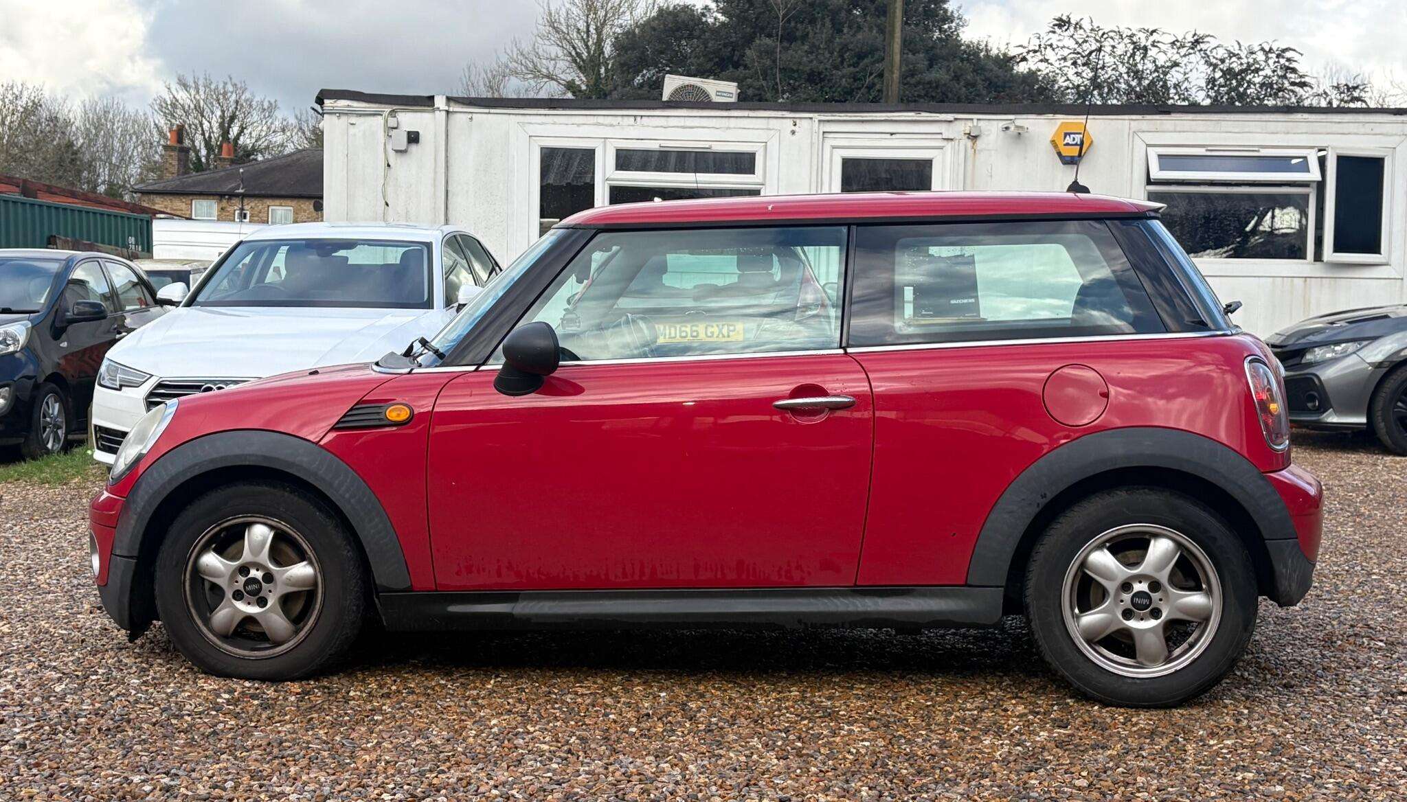 2009 MINI HATCH 2009 MINI HATCH