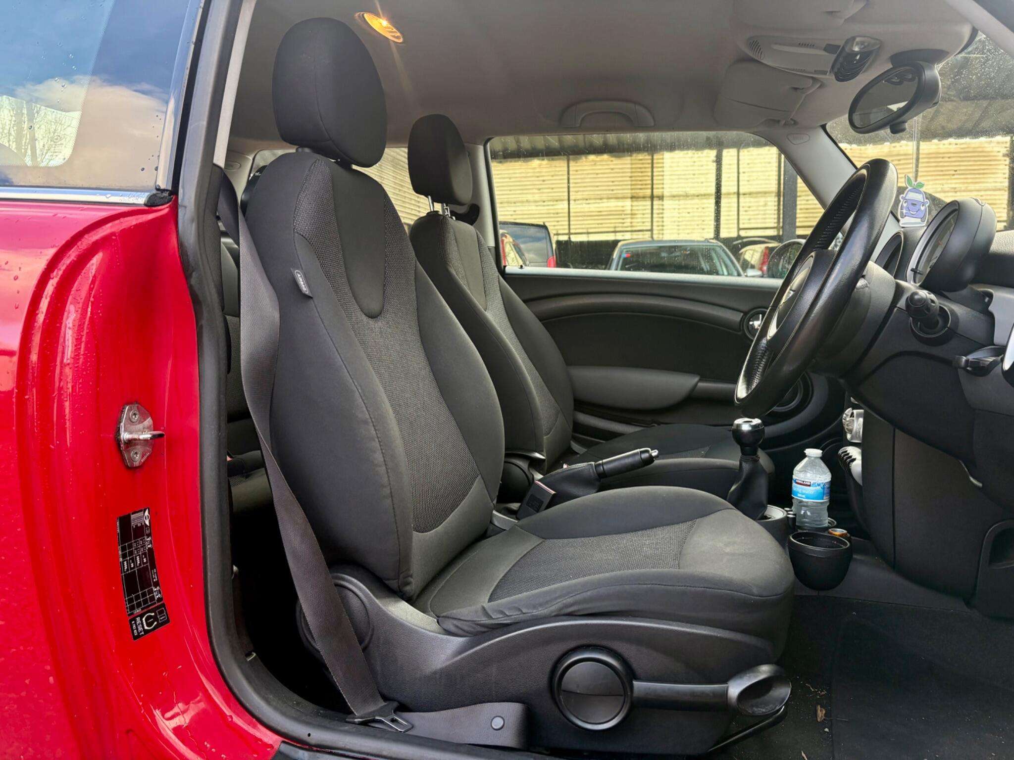 2009 MINI HATCH 2009 MINI HATCH