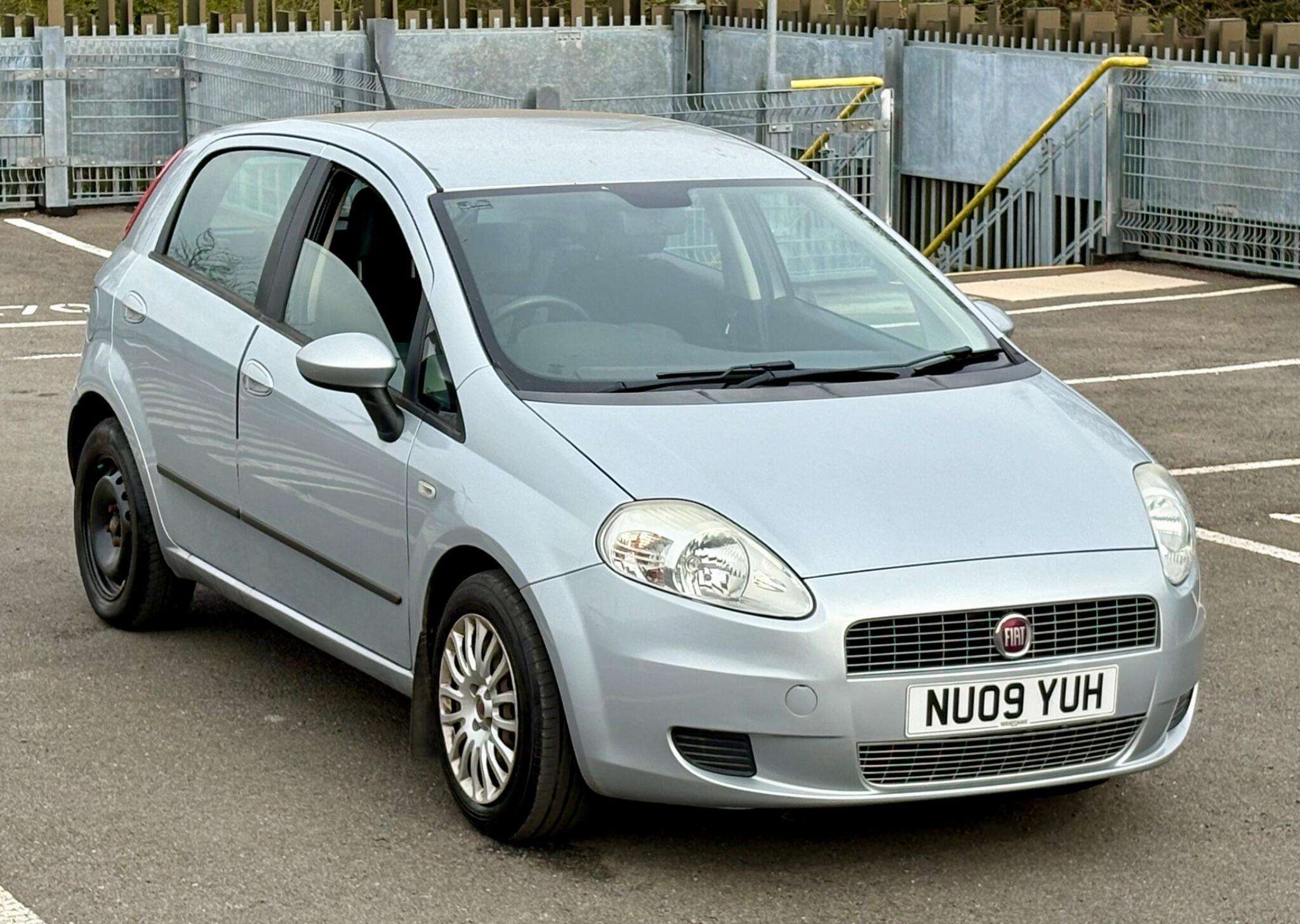 A 2009 FIAT GRANDE PUNTO 1.4 Dynamic Euro 4 5dr A 2009 FIAT GRANDE PUNTO 1.4 Dynamic Euro 4 5dr