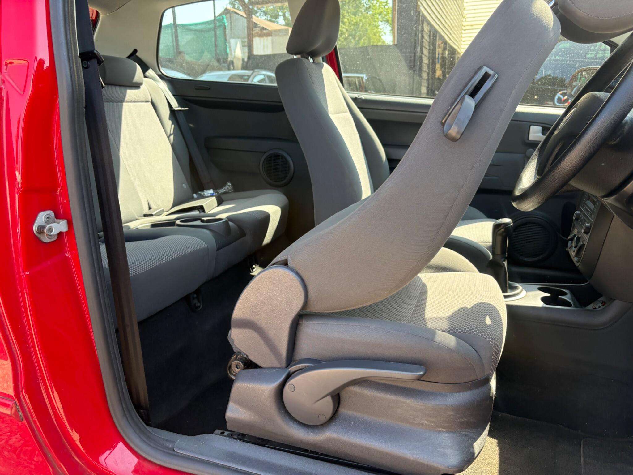 2011 VOLKSWAGEN FOX 2011 VOLKSWAGEN FOX