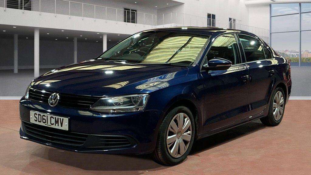 A 2011 VOLKSWAGEN JETTA 1.4 TSI S Euro 5 4dr A 2011 VOLKSWAGEN JETTA 1.4 TSI S Euro 5 4dr