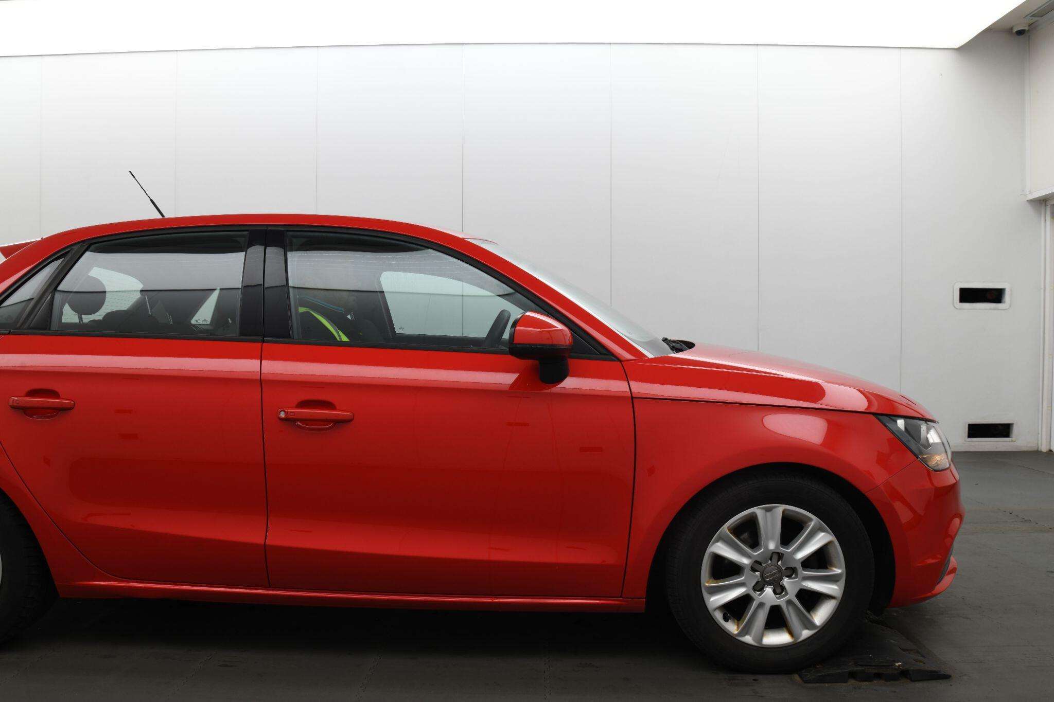 2013 AUDI A1 2013 AUDI A1
